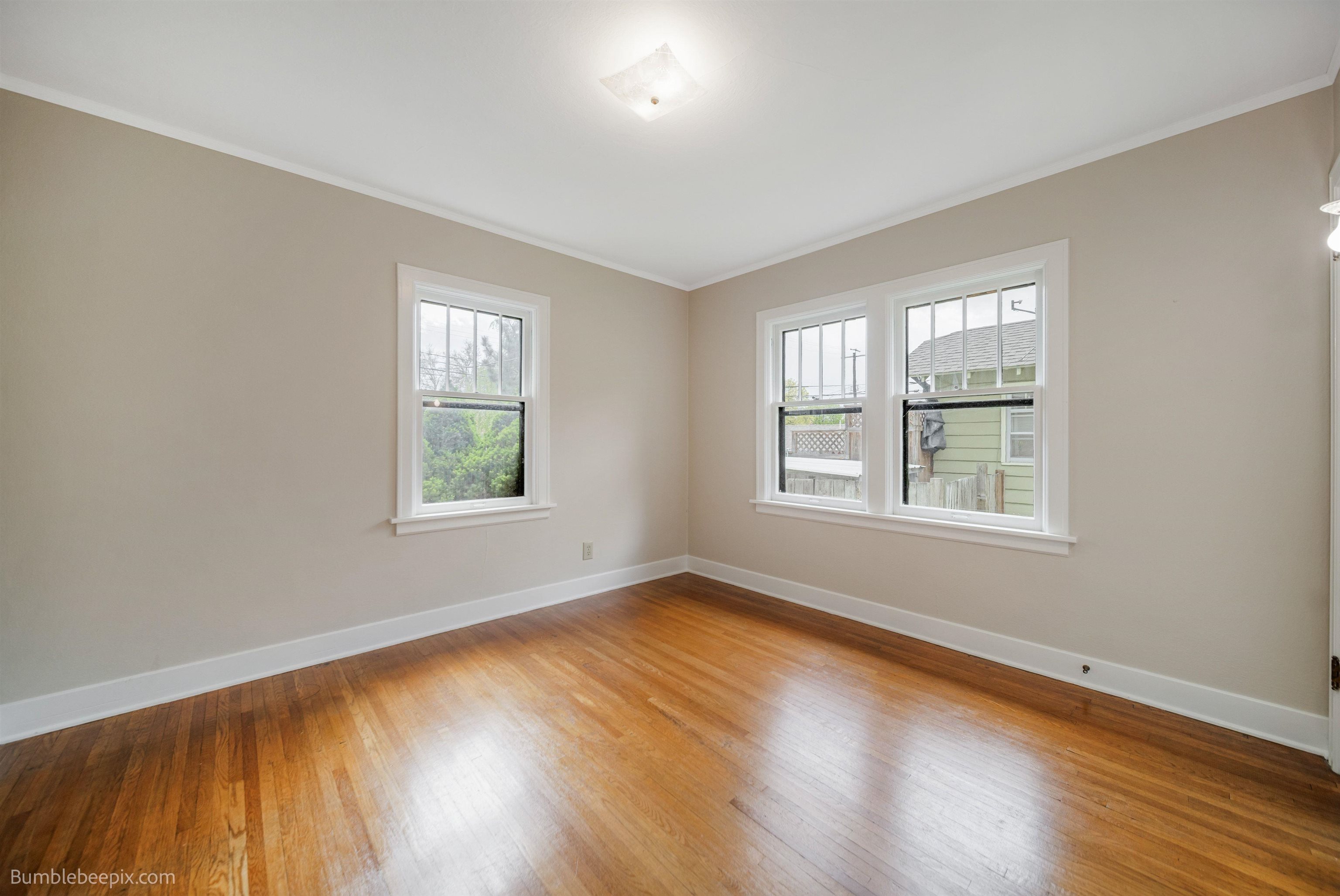 2803 W Fairview Ave - Photo 33