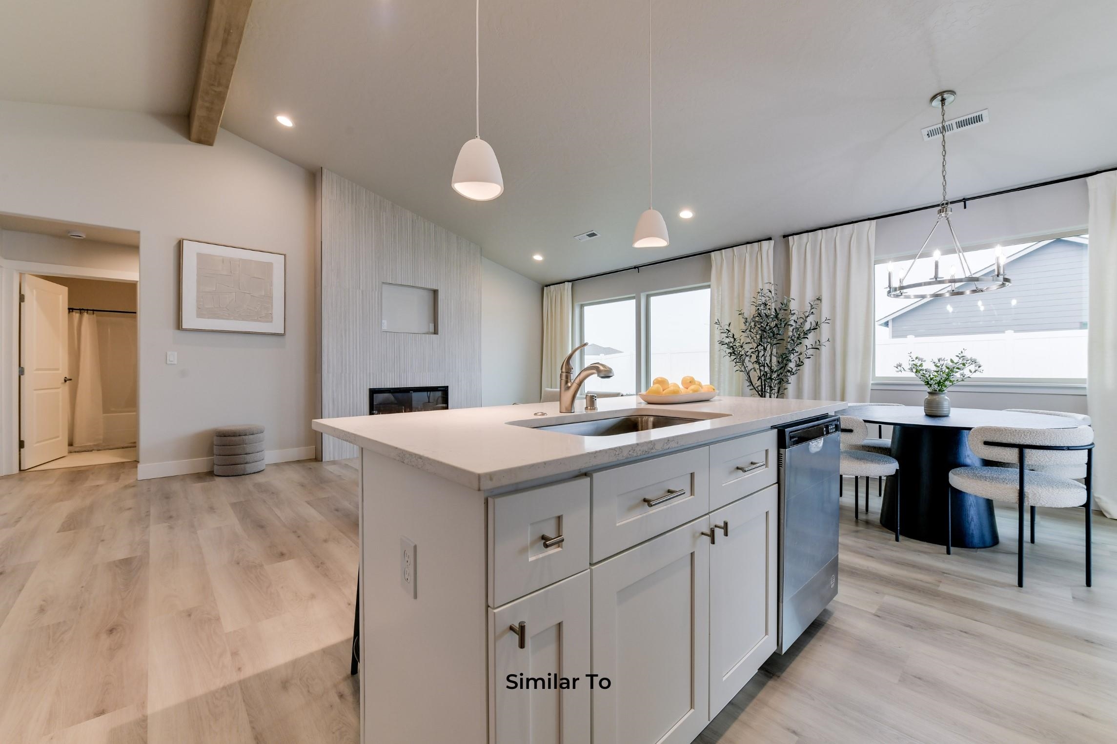 28 W 12th St - Photo 11
