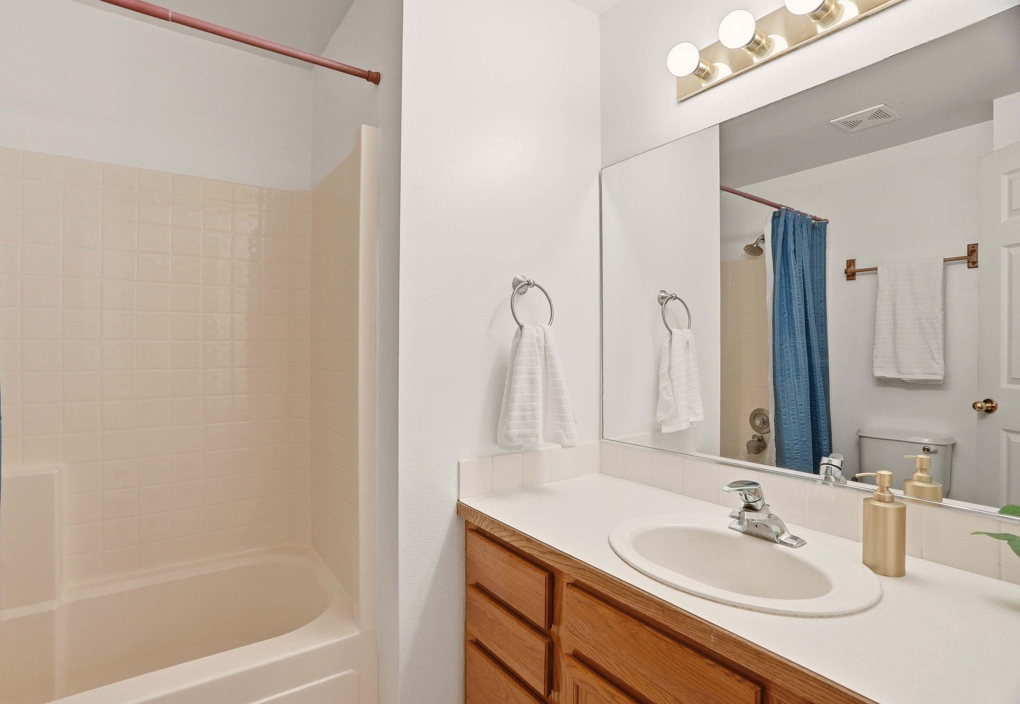 1629 E 2nd St - Photo 13
