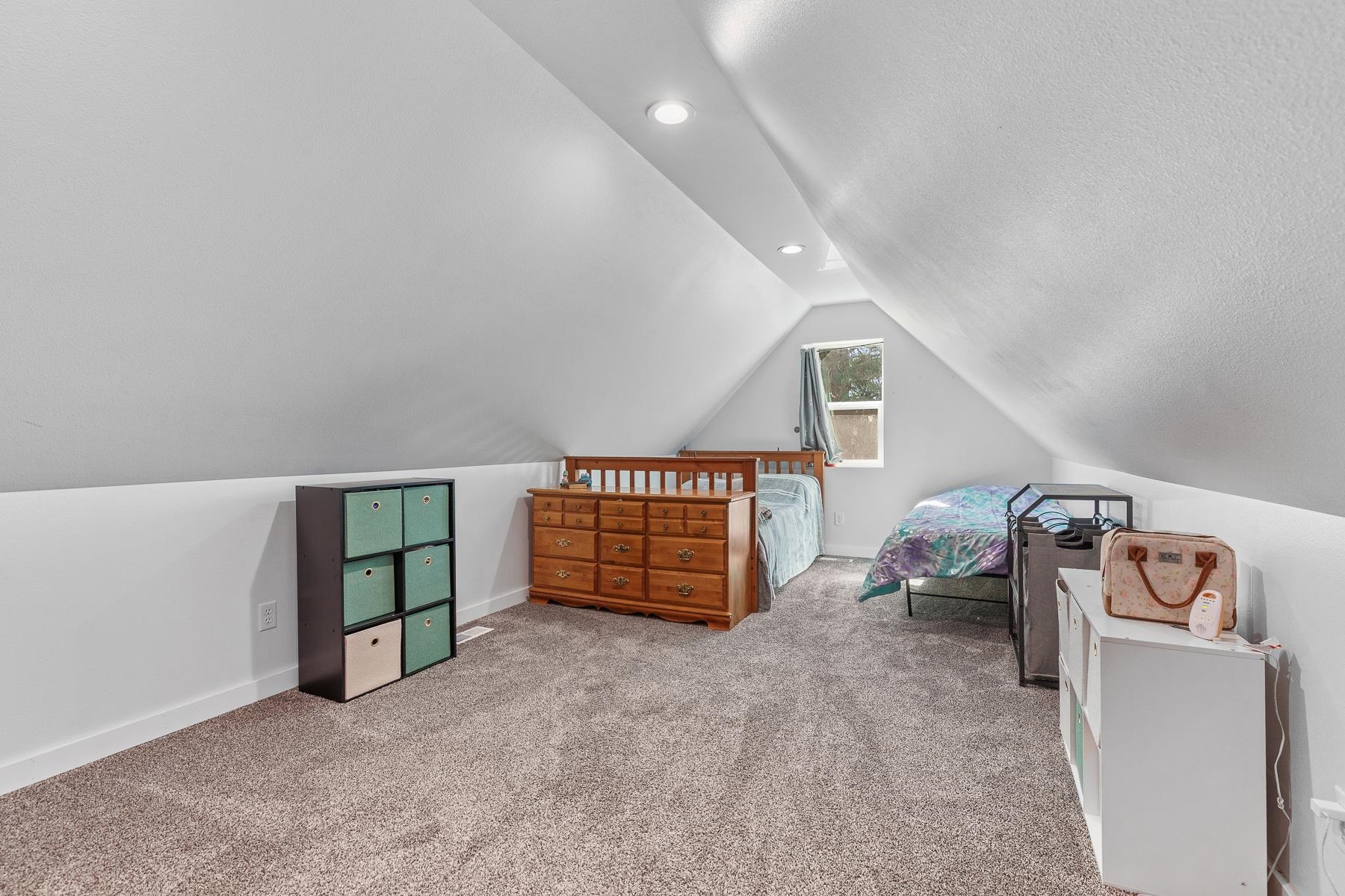 166 N Stringham Rd - Photo 17