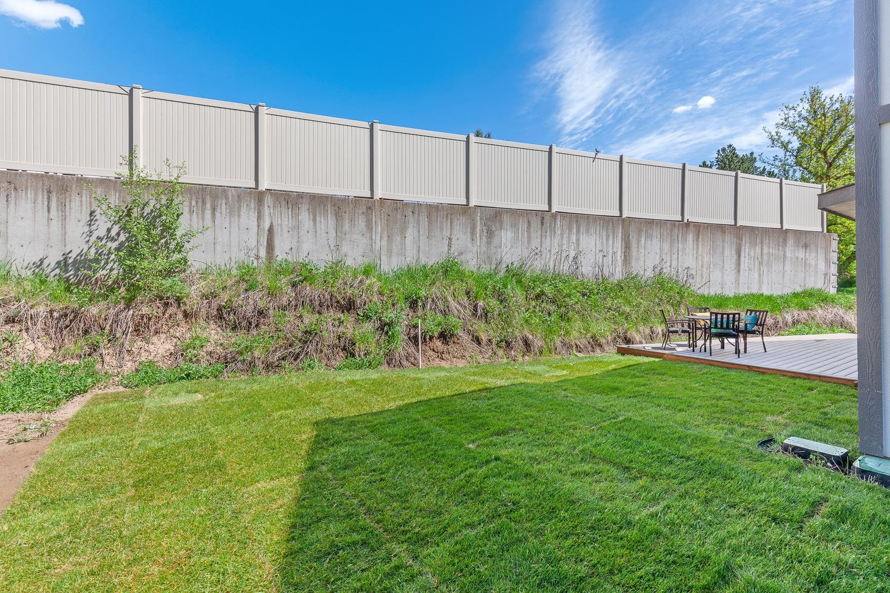 166 N Stringham Rd - Photo 19