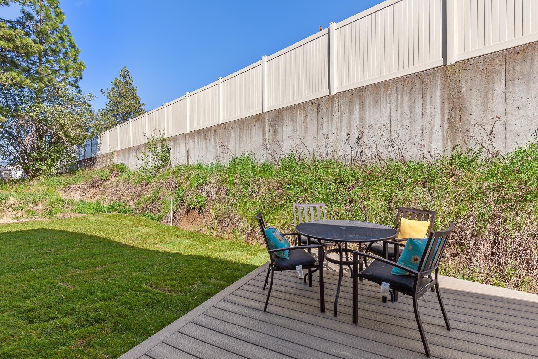 166 N Stringham Rd - Photo 20