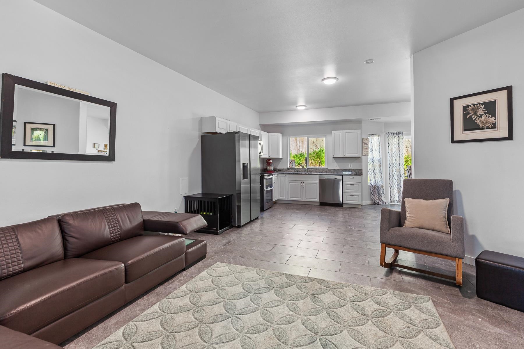 166 N Stringham Rd - Photo 5