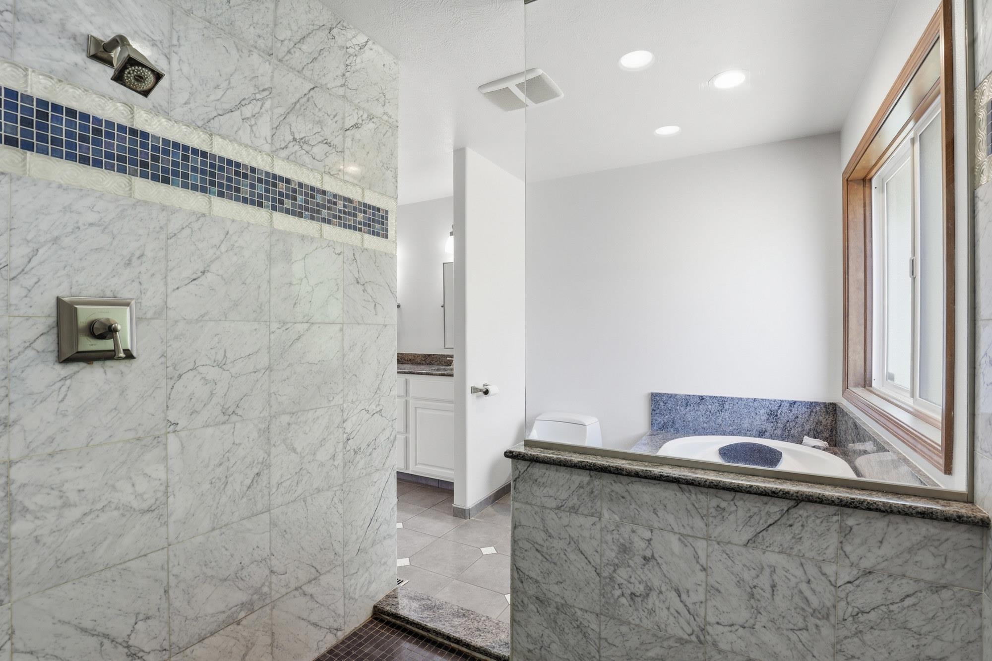 202 E Shore Rd - Photo 18
