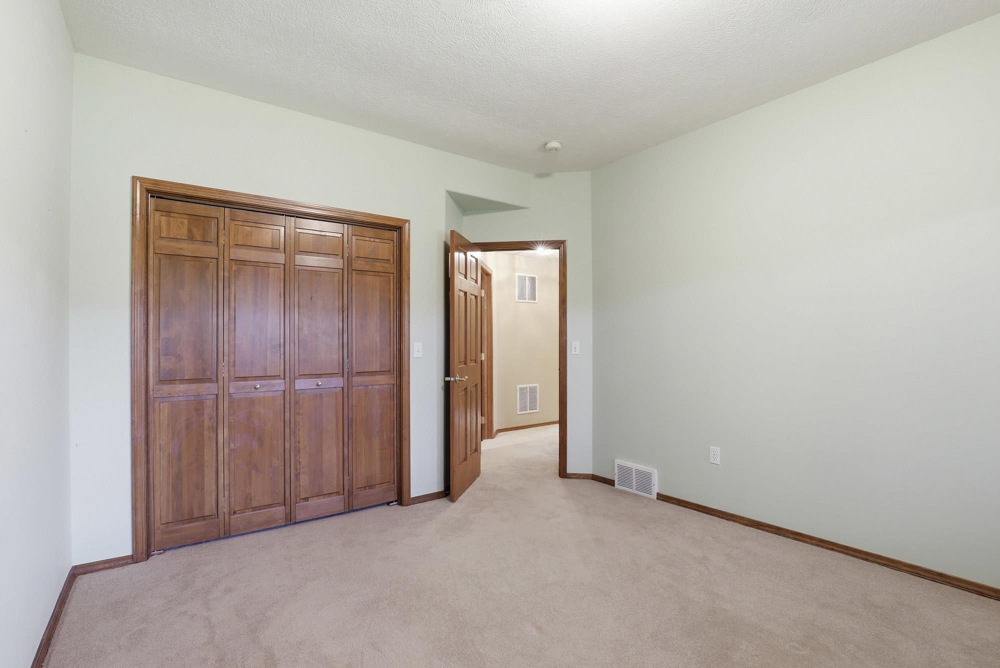 202 E Shore Rd - Photo 33