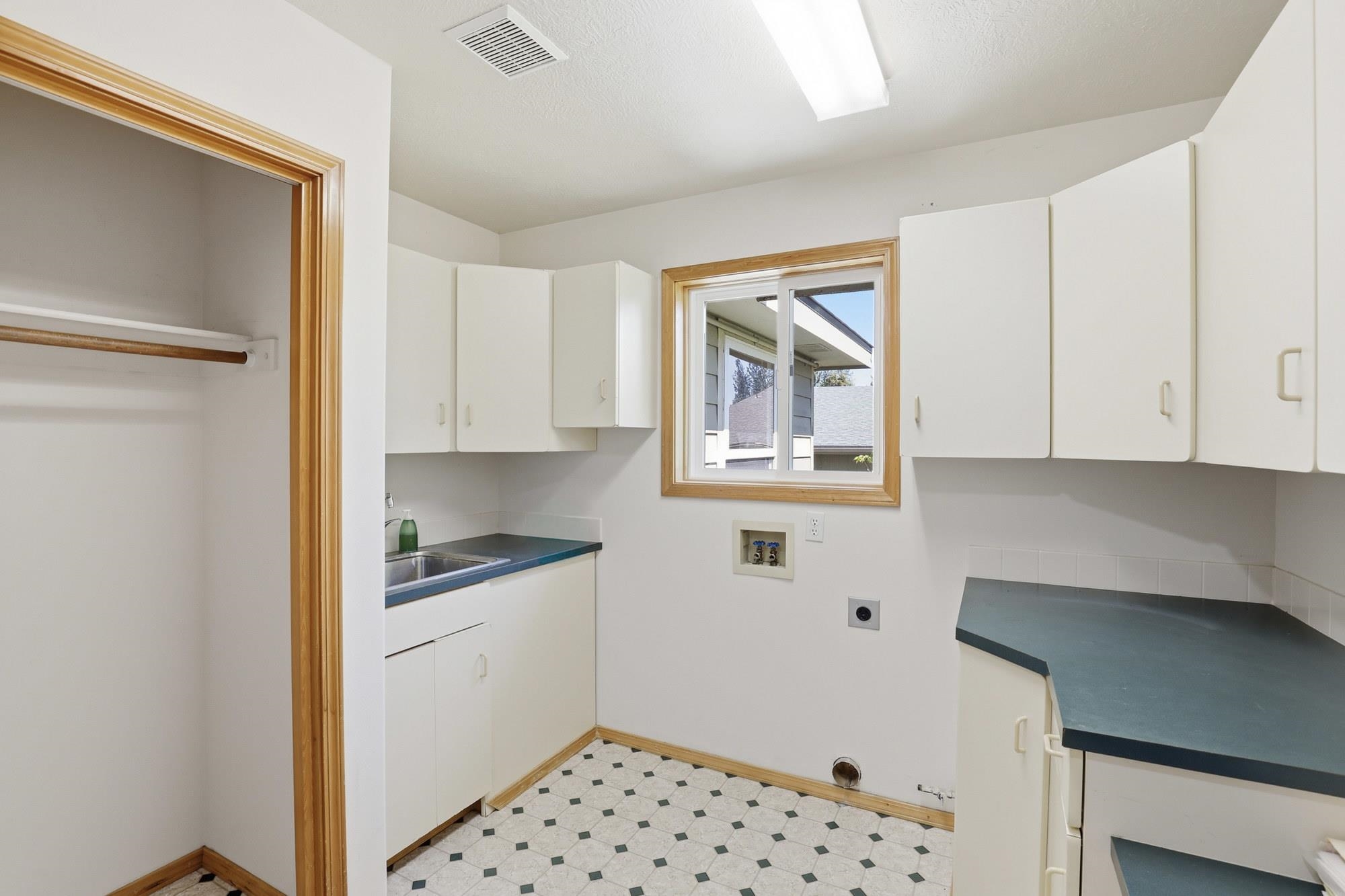 202 E Shore Rd - Photo 34