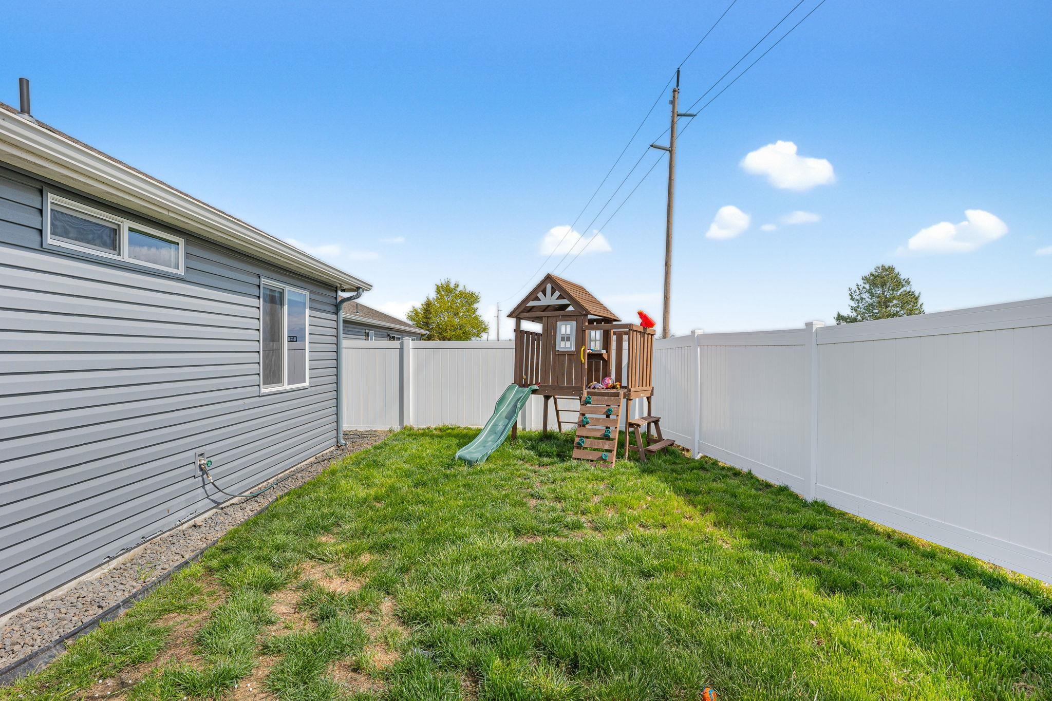 10307 W Salmonberry Rd - Photo 18