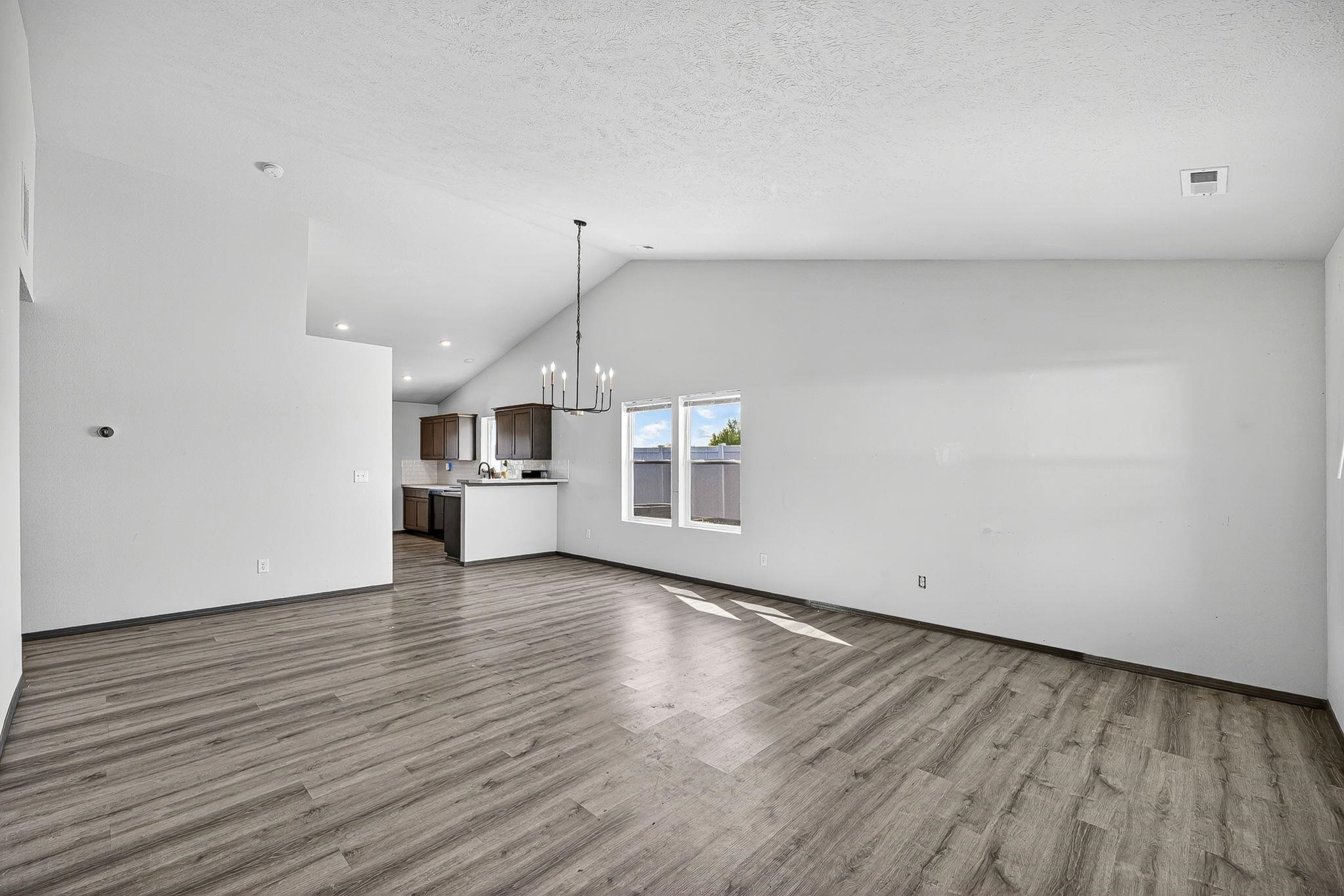 10307 W Salmonberry Rd - Photo 3