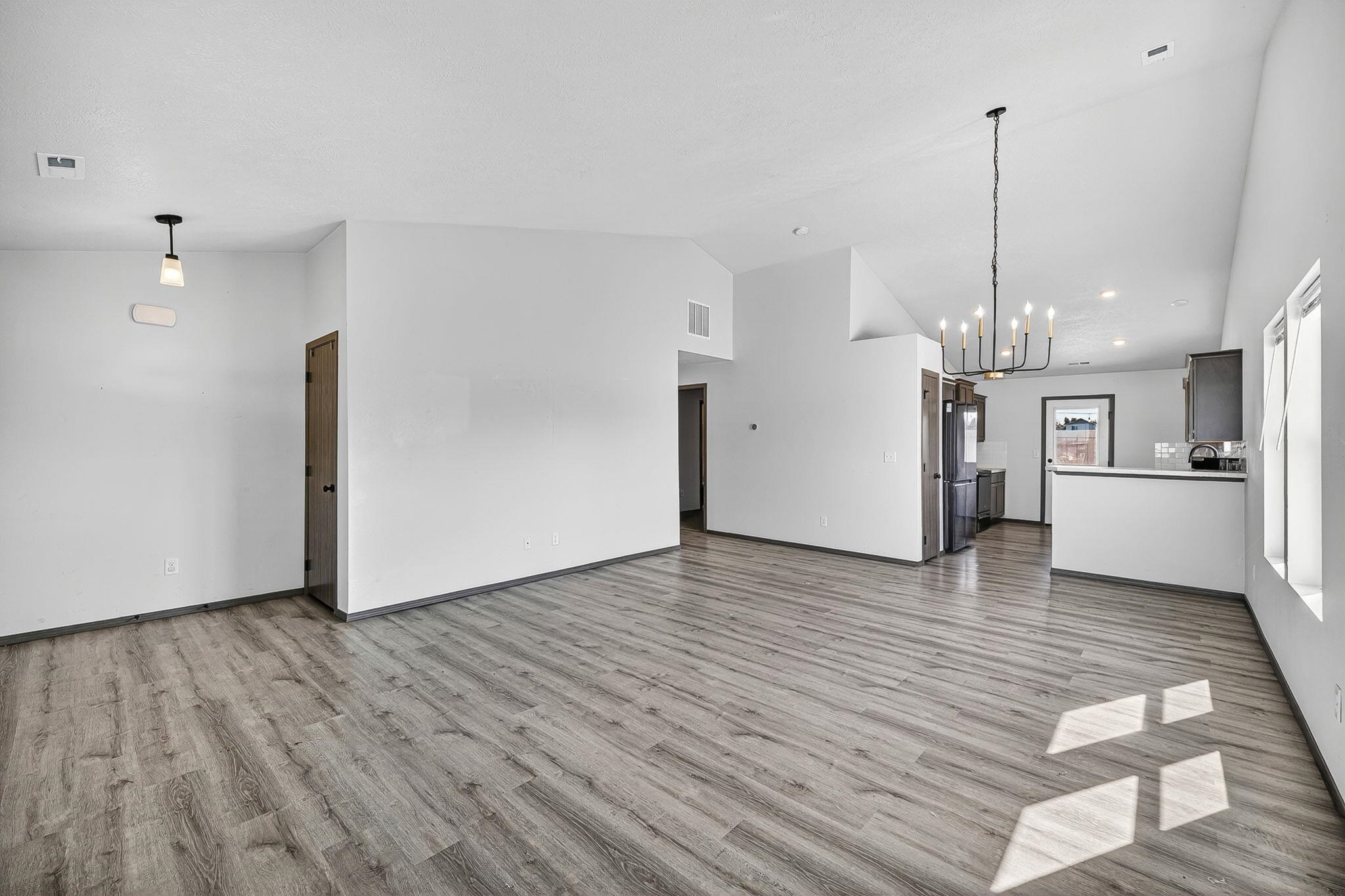 10307 W Salmonberry Rd - Photo 4