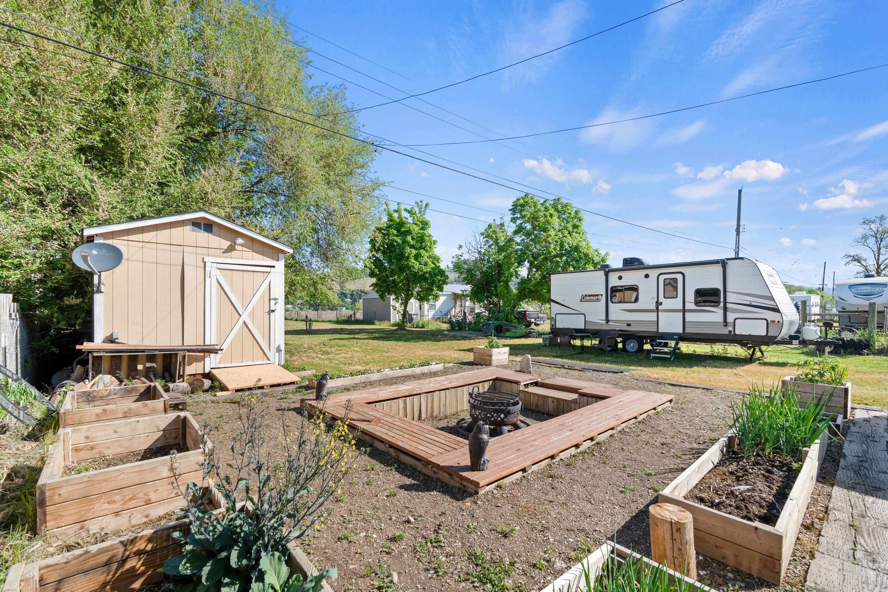 11019 E Empire Ave - Photo 25