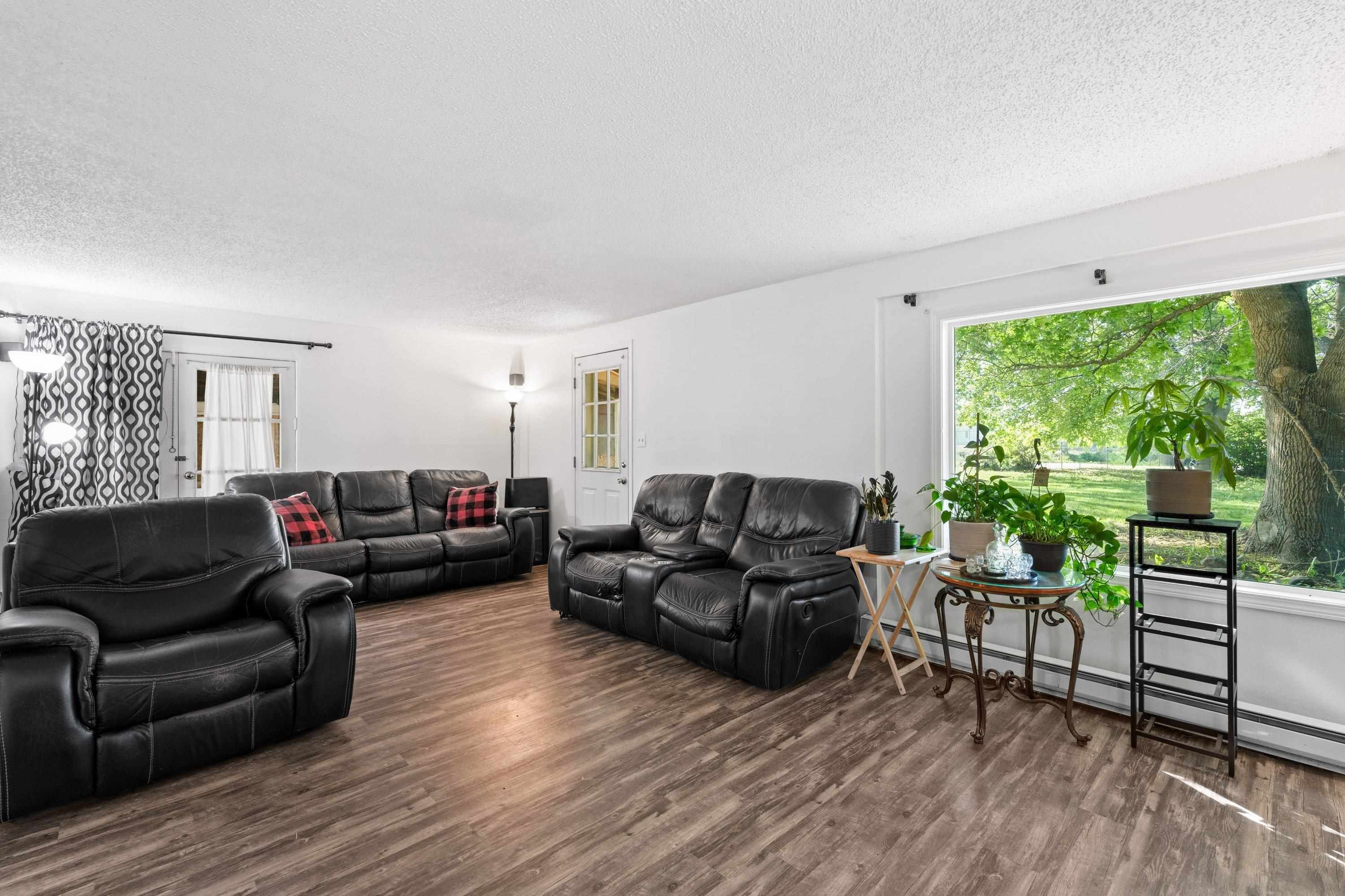 11019 E Empire Ave - Photo 9