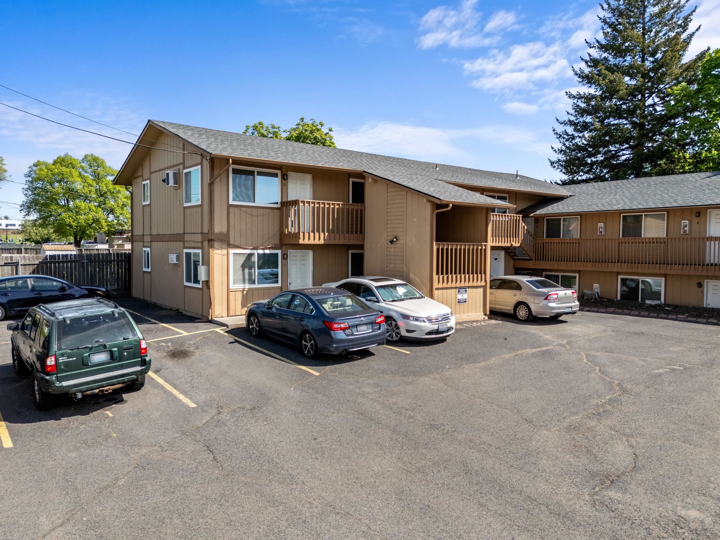 3203 N Smith St - Photo 3