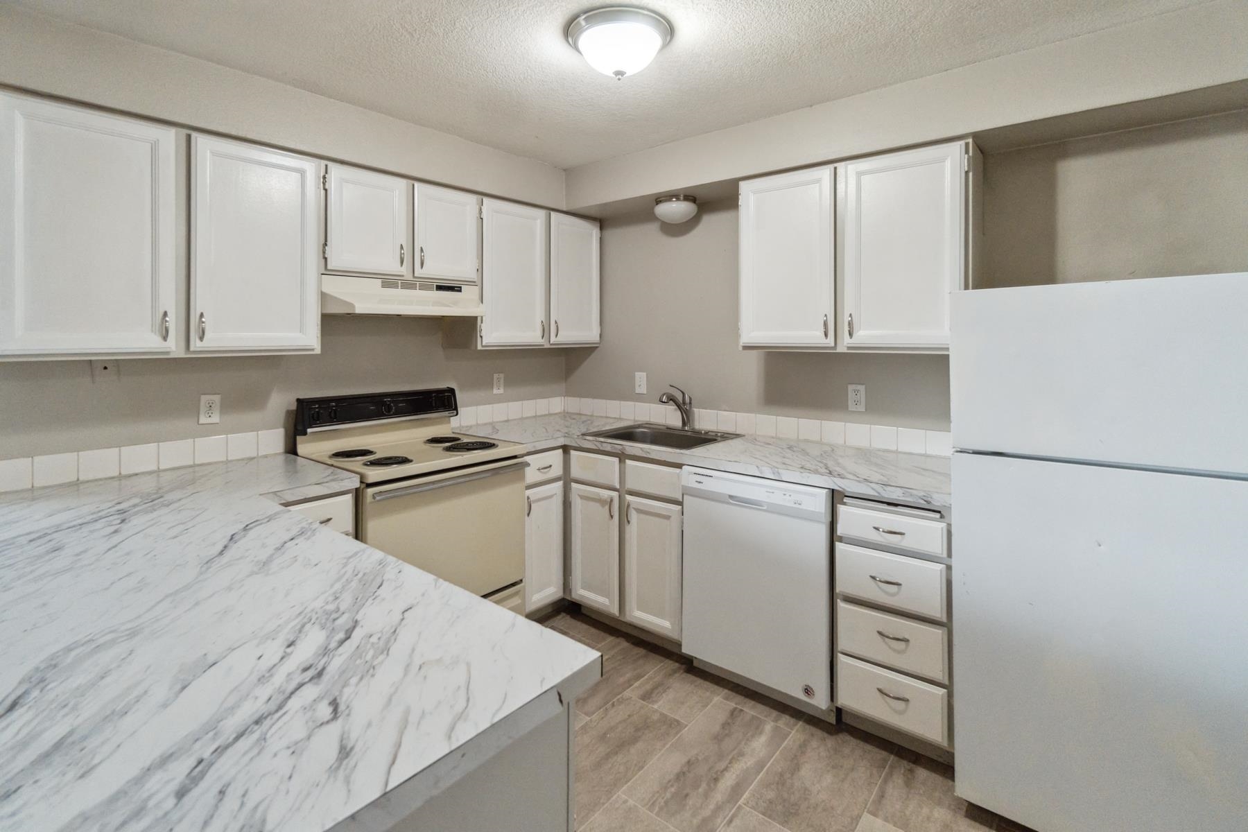 3203 N Smith St - Photo 23