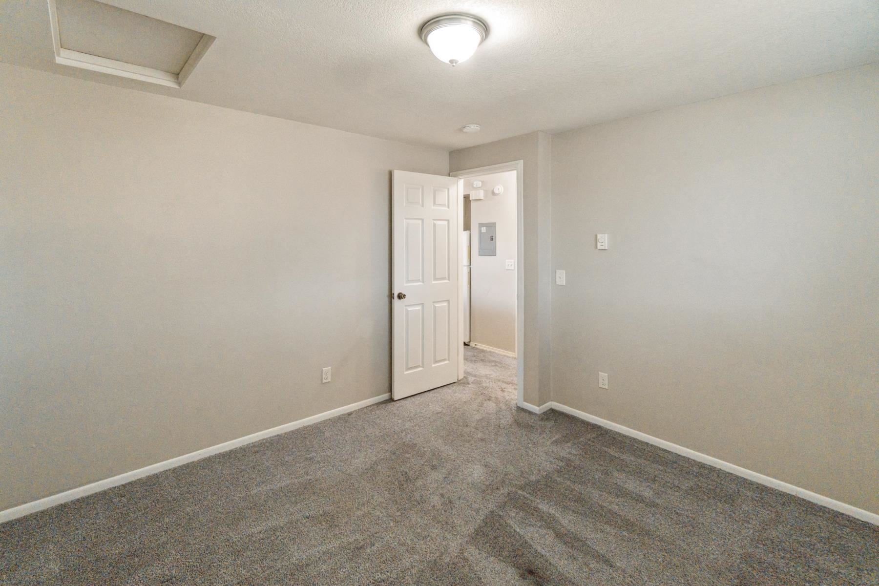 3203 N Smith St - Photo 28
