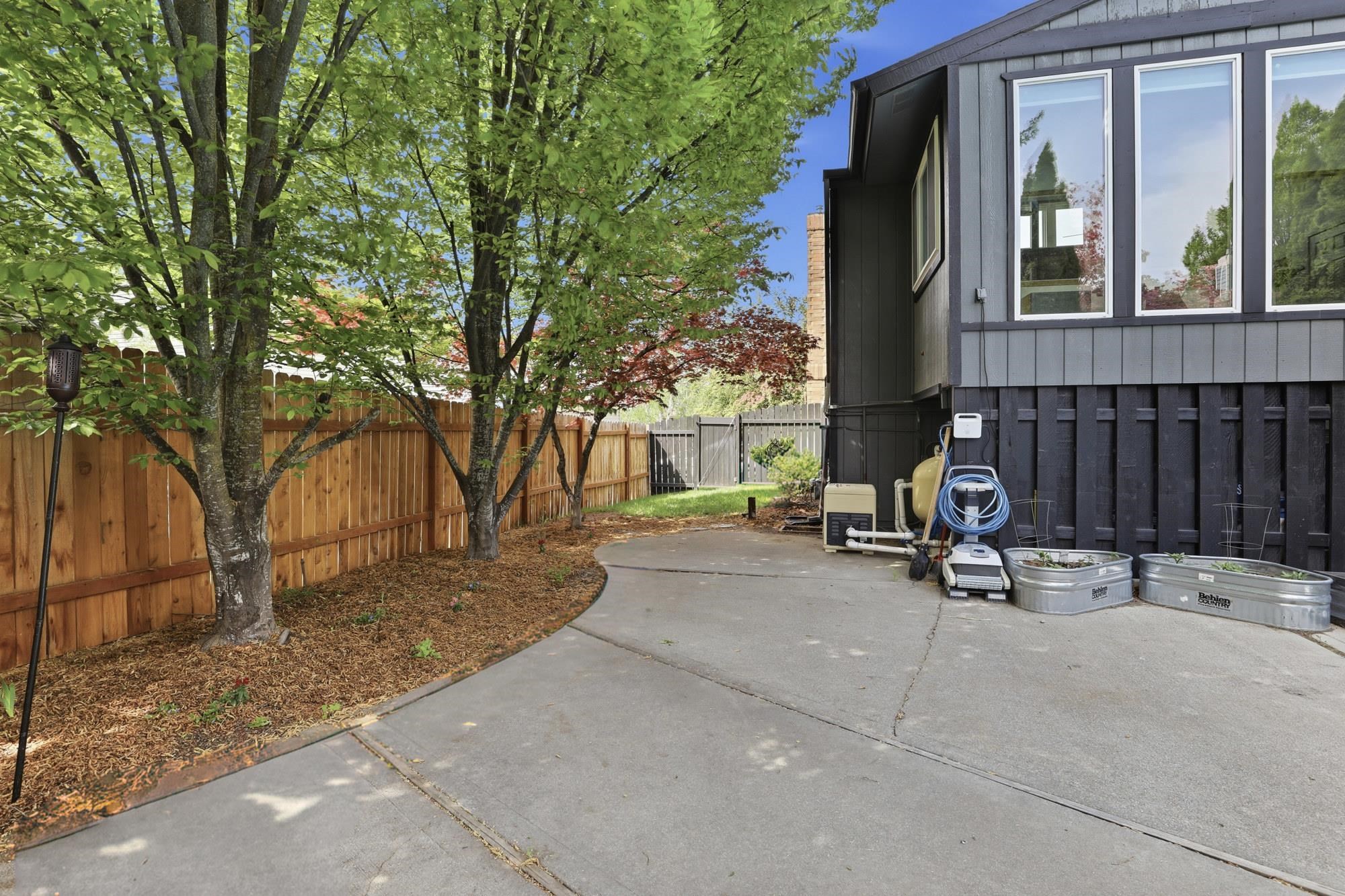 4202 E 42nd Ave - Photo 37