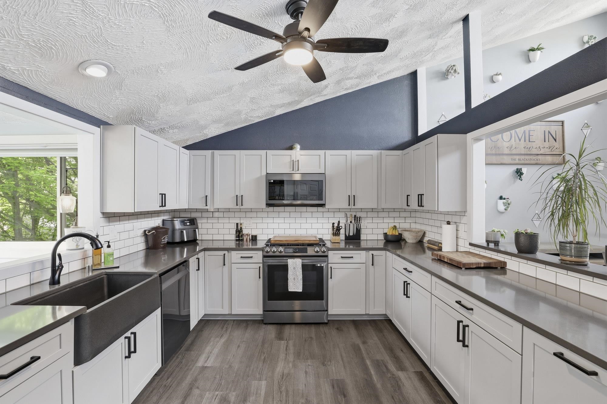 4202 E 42nd Ave - Photo 9