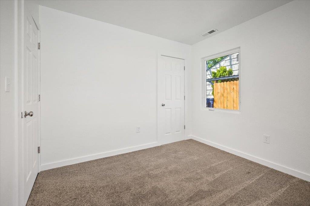527 E Euclid Ave - Photo 20