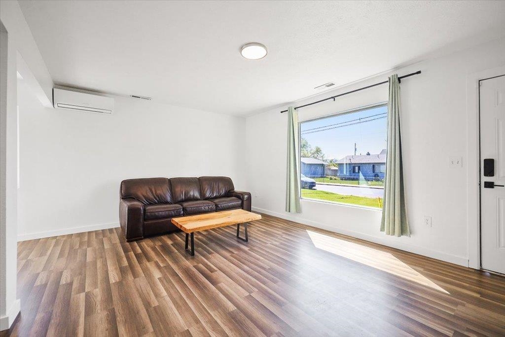 527 E Euclid Ave - Photo 6