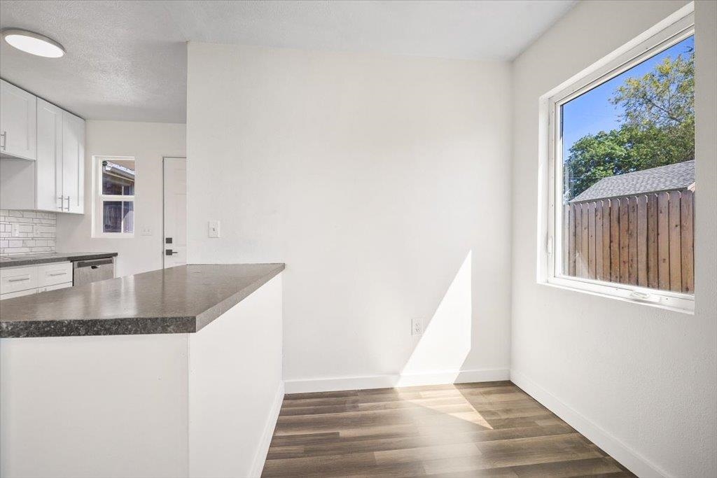 527 E Euclid Ave - Photo 9