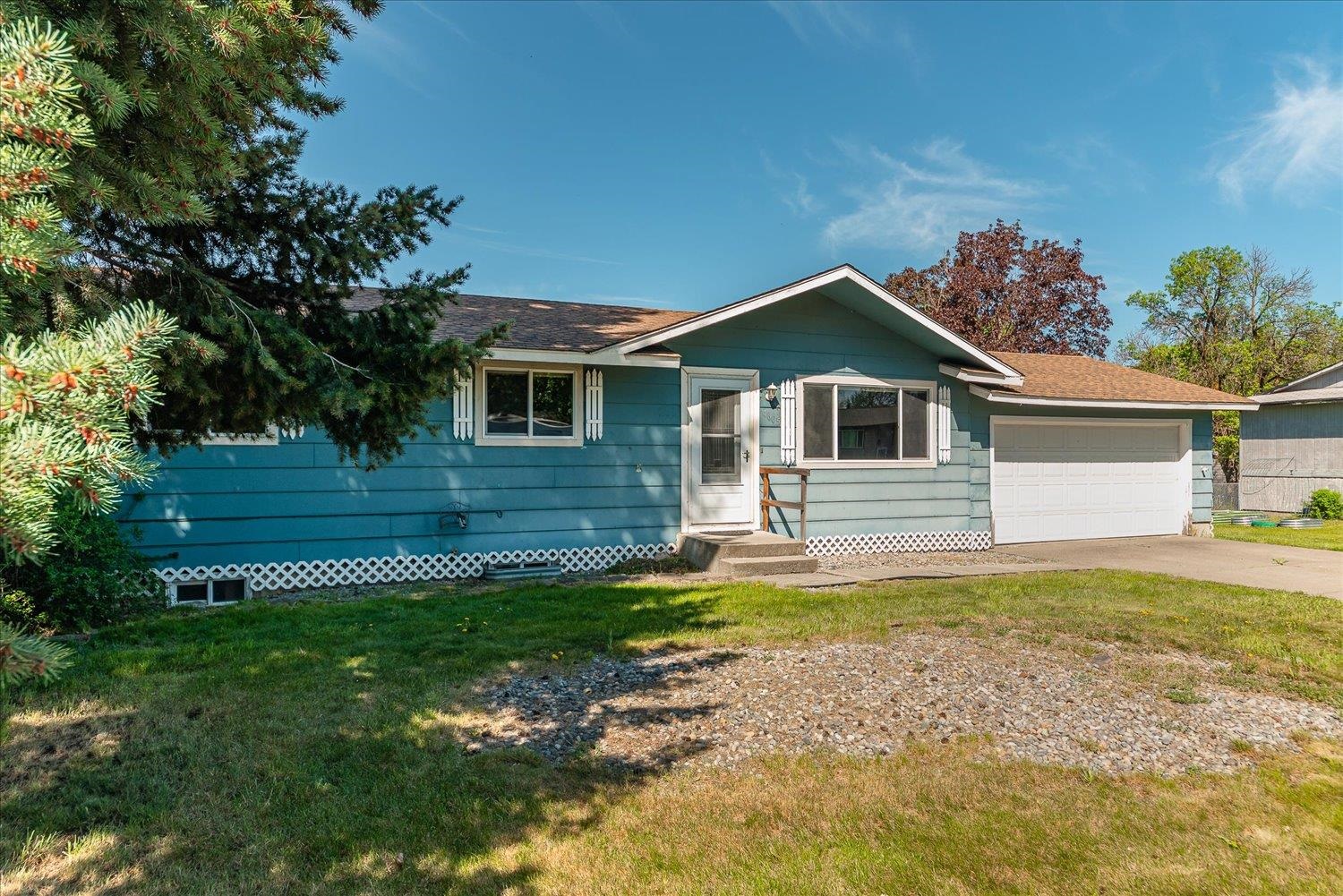 4605 N DARIN Rd - Photo 1