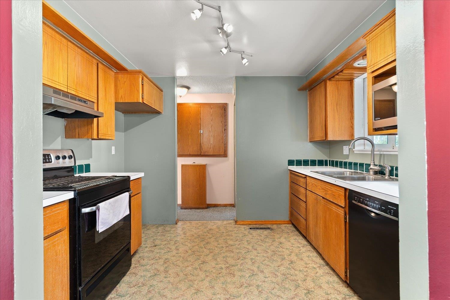 4605 N DARIN Rd - Photo 12
