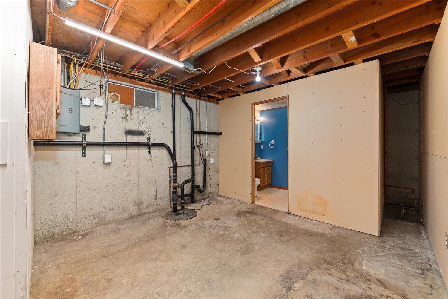4605 N DARIN Rd - Photo 22