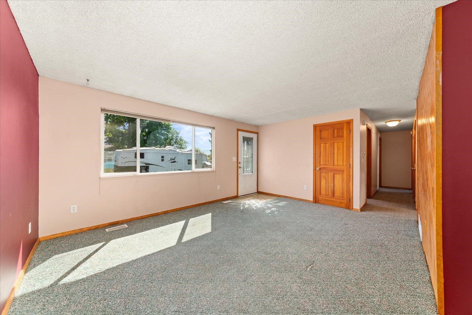 4605 N DARIN Rd - Photo 6