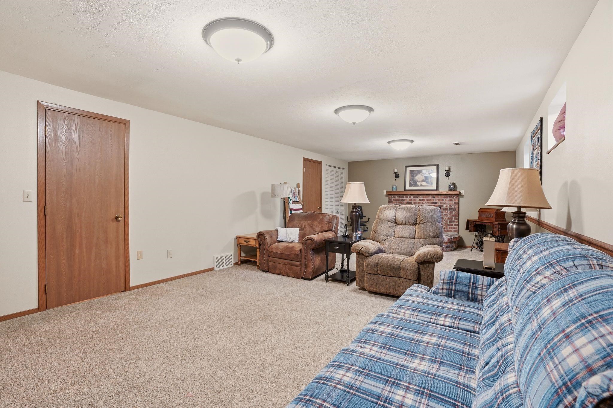 10024 N Larchwood St - Photo 28