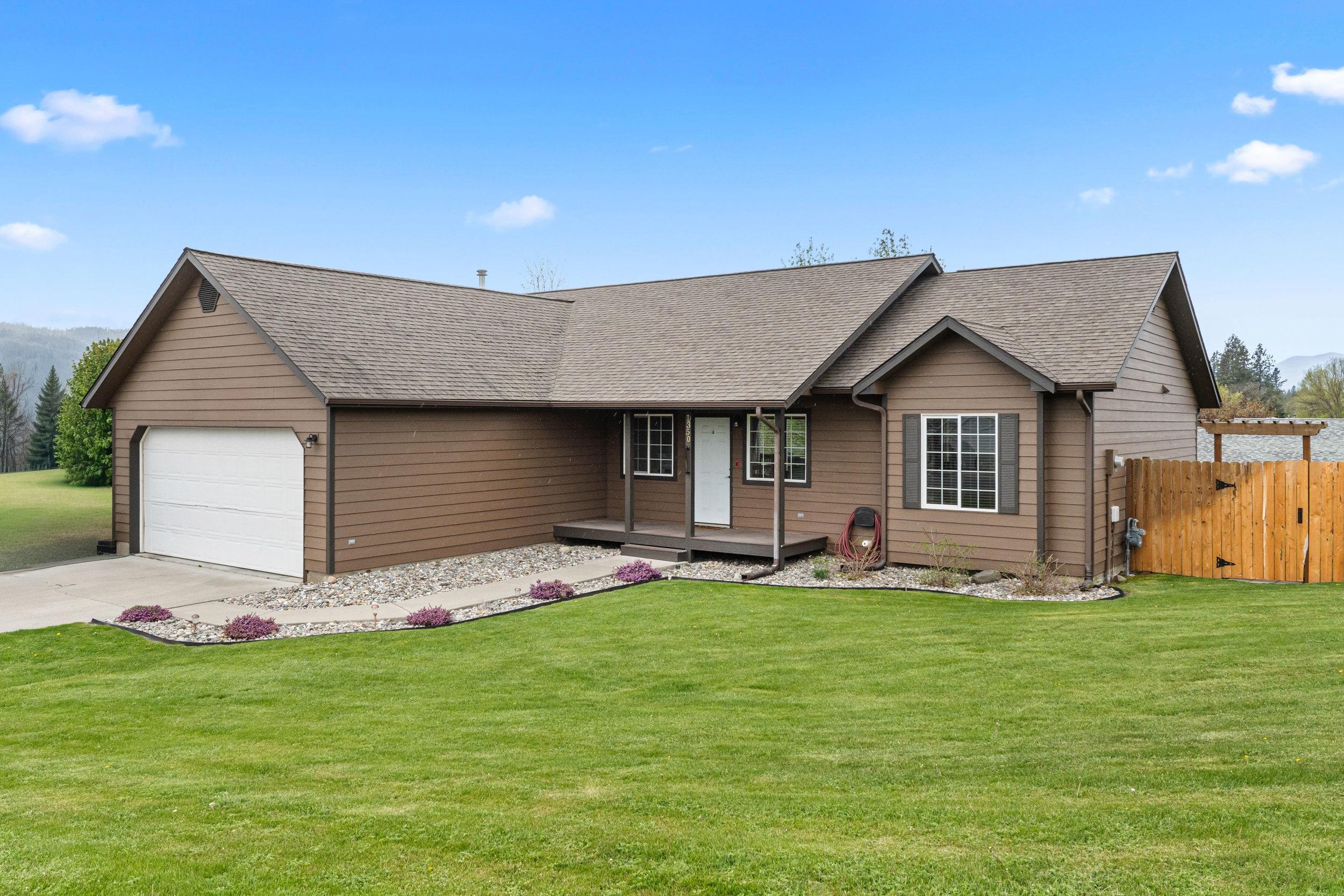 1350 Narcissus Ct - Photo 1