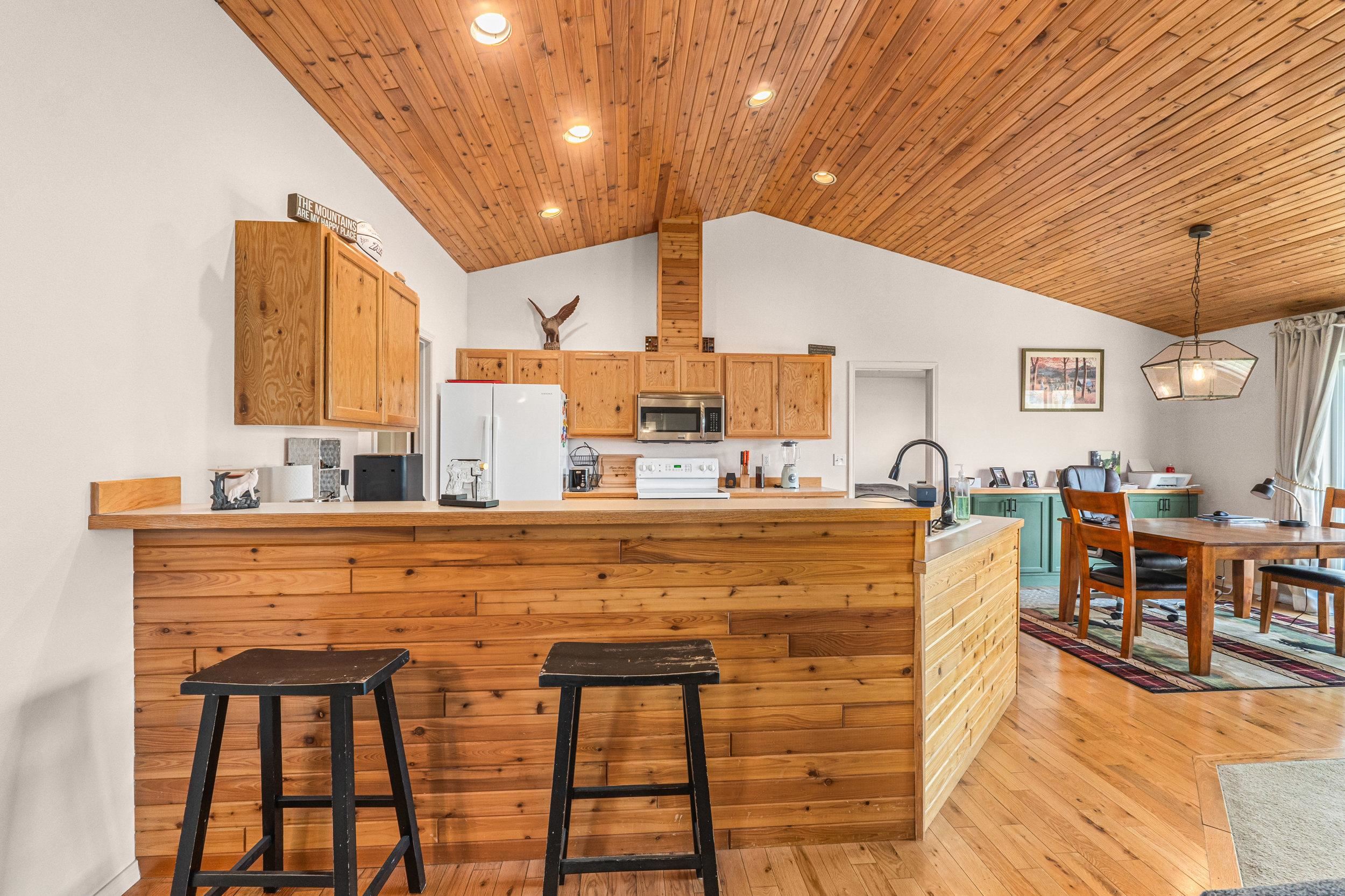 1350 Narcissus Ct - Photo 9