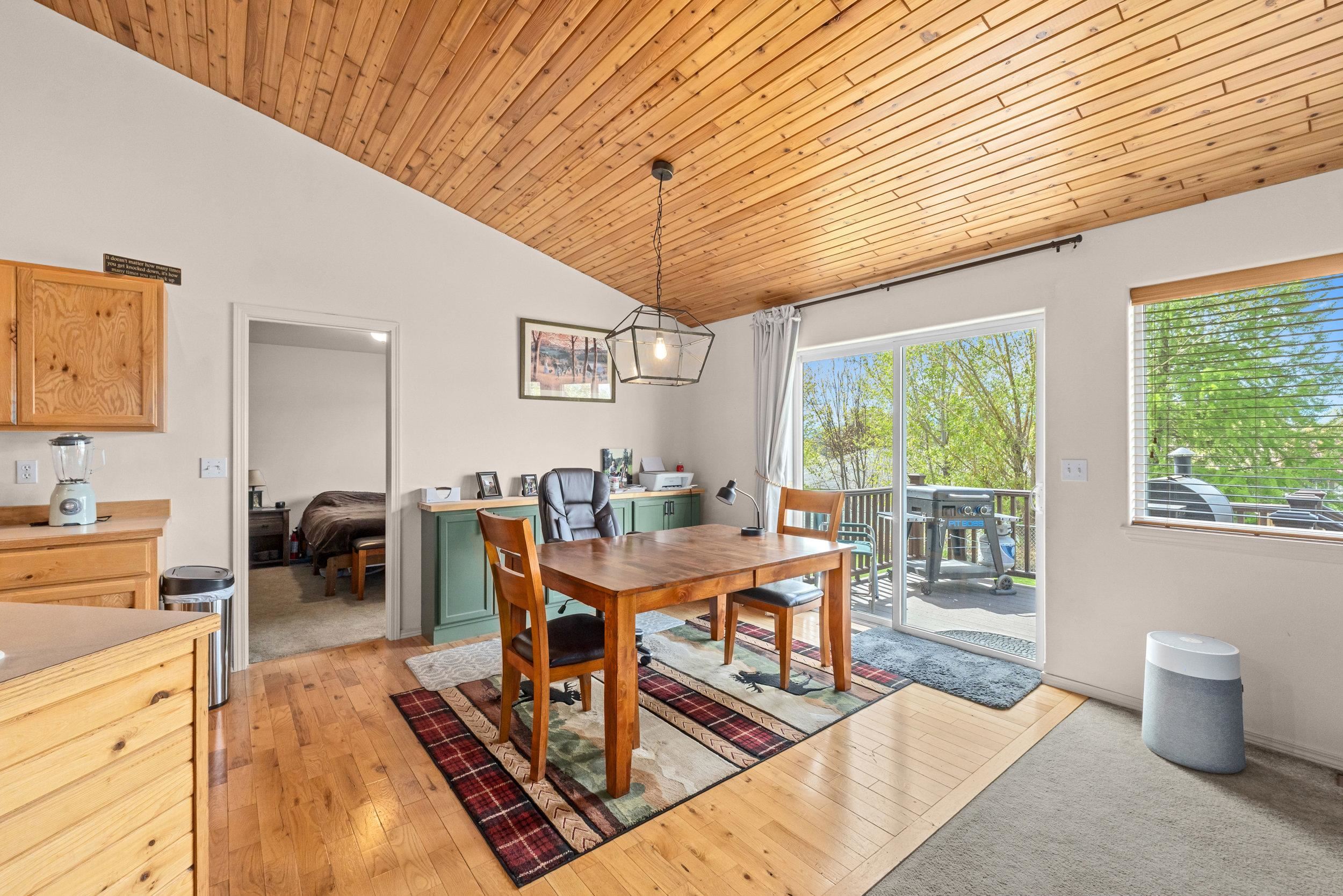 1350 Narcissus Ct - Photo 10