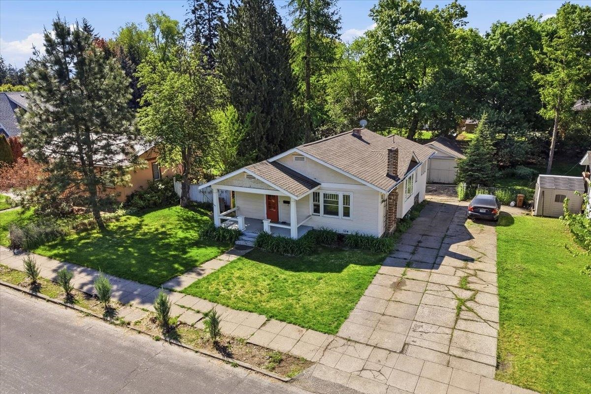 826 E 34th Ave - Photo 3