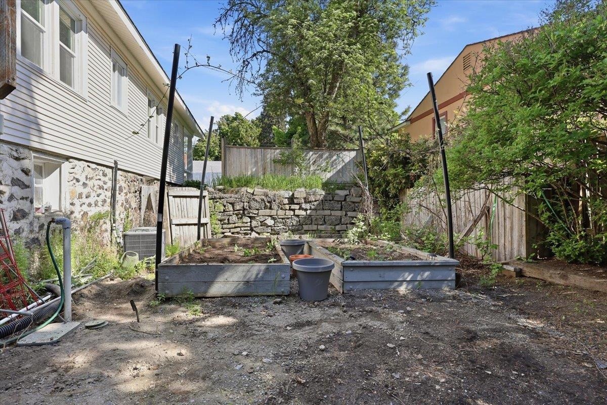 826 E 34th Ave - Photo 31
