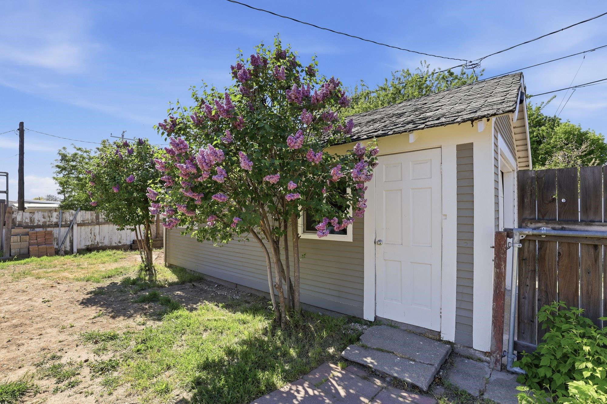 206 W 7th Ave - Photo 31