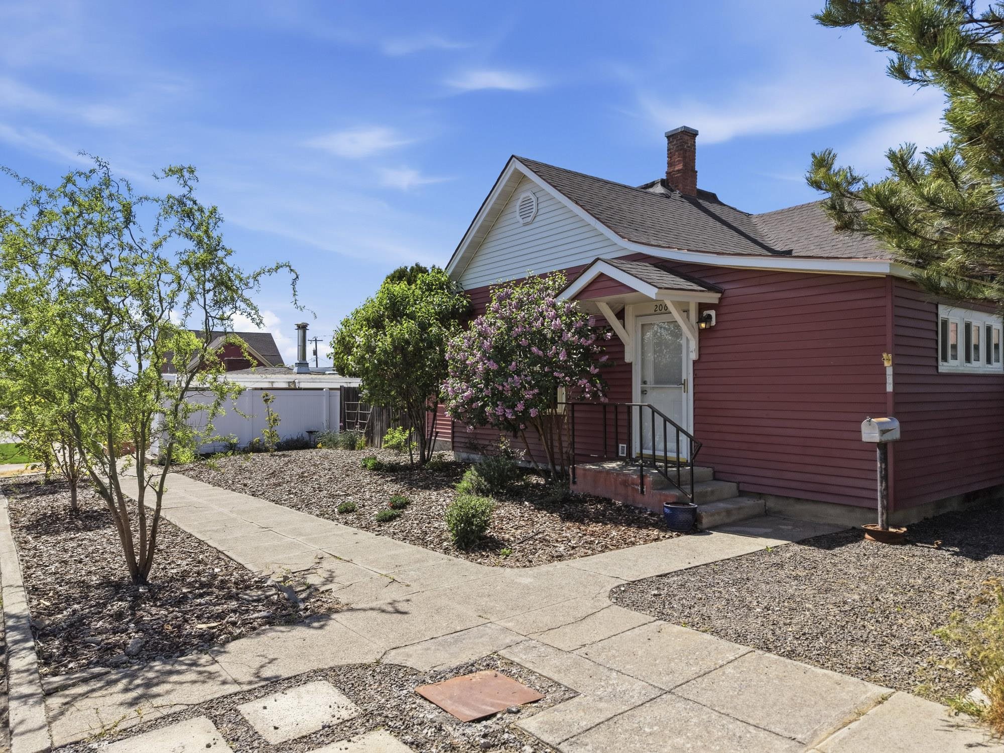 206 W 7th Ave - Photo 6