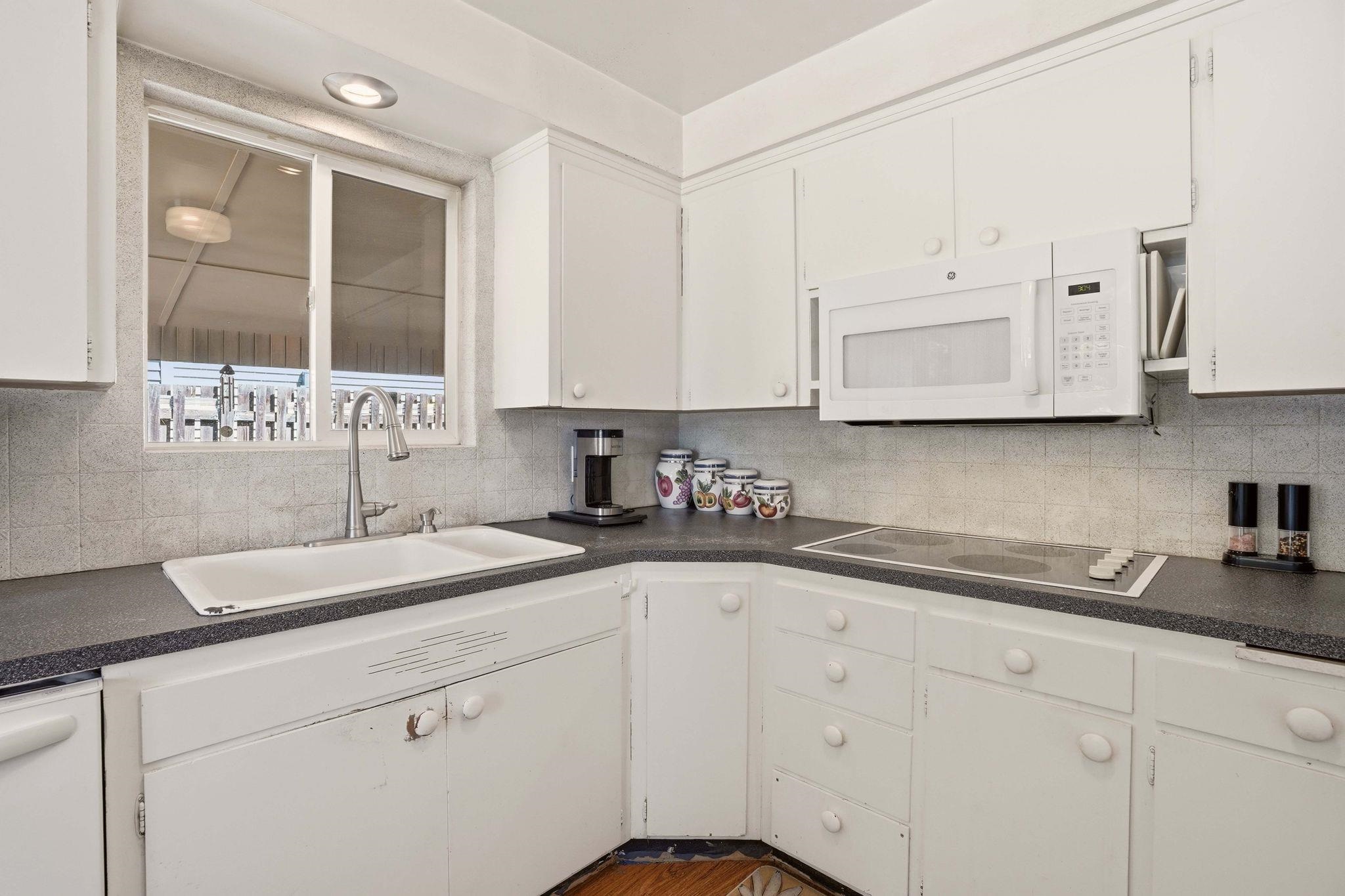 3433 W Hoffman Ave - Photo 9