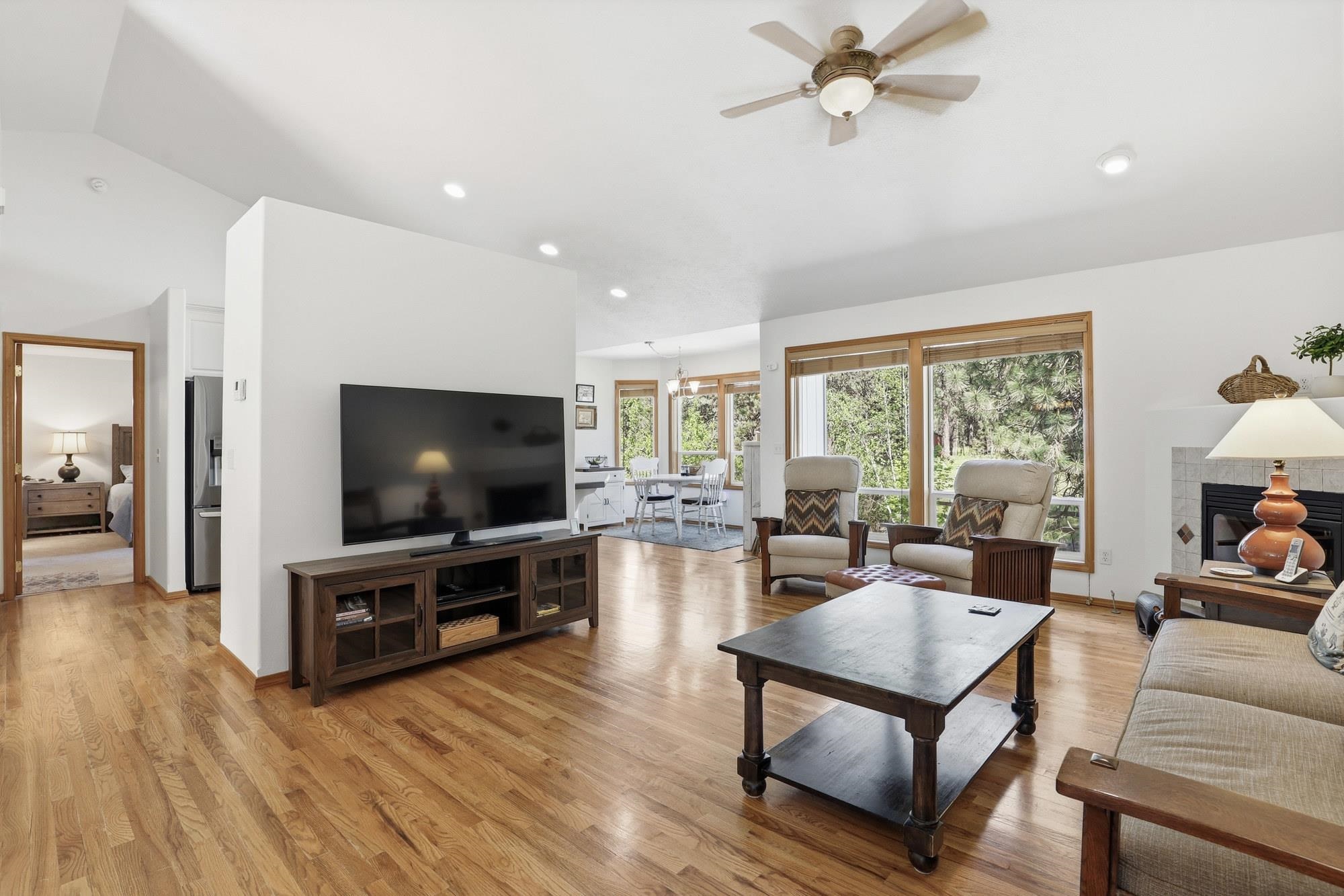 6254 Brennan Ct - Photo 4