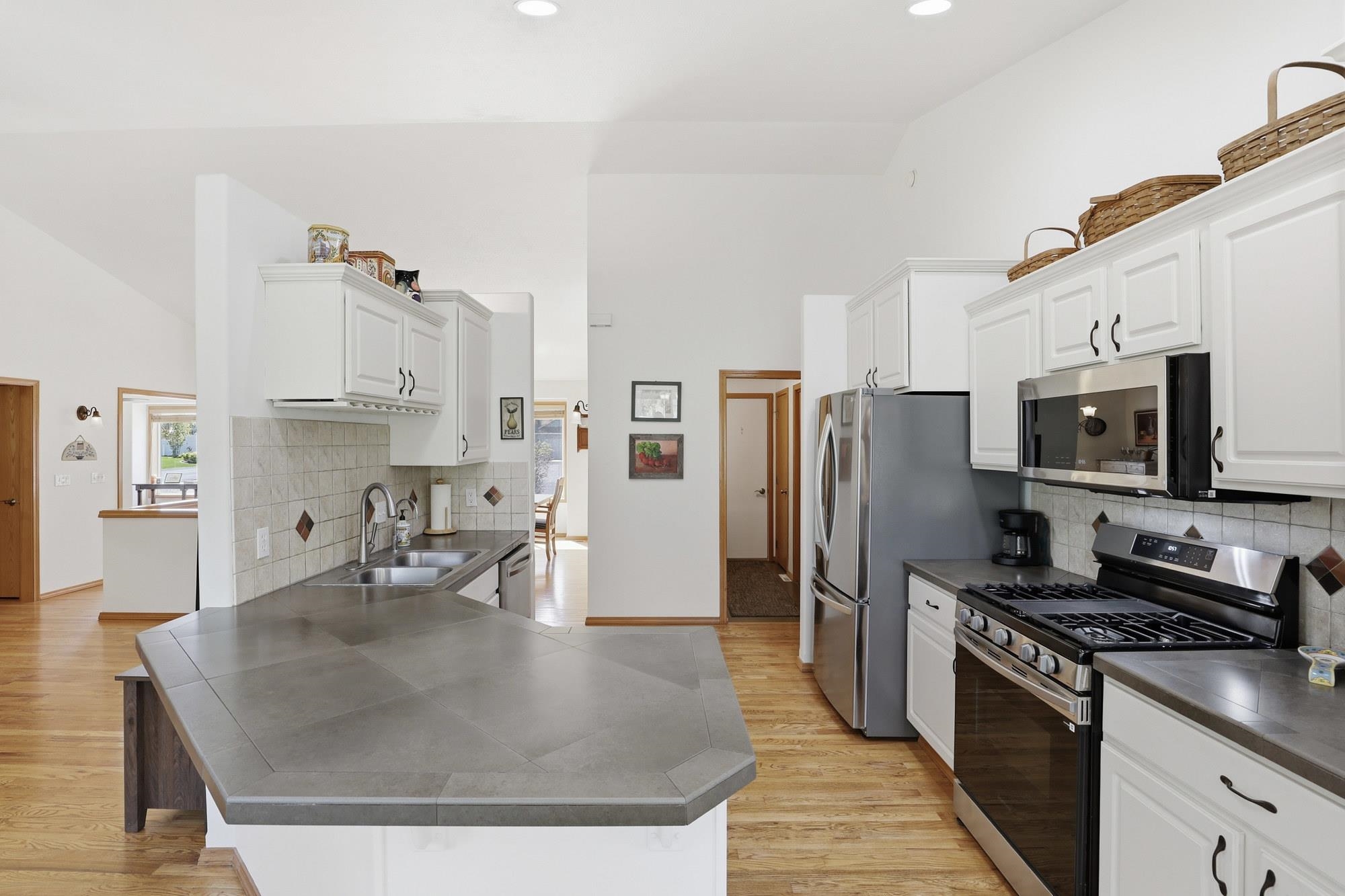 6254 Brennan Ct - Photo 9