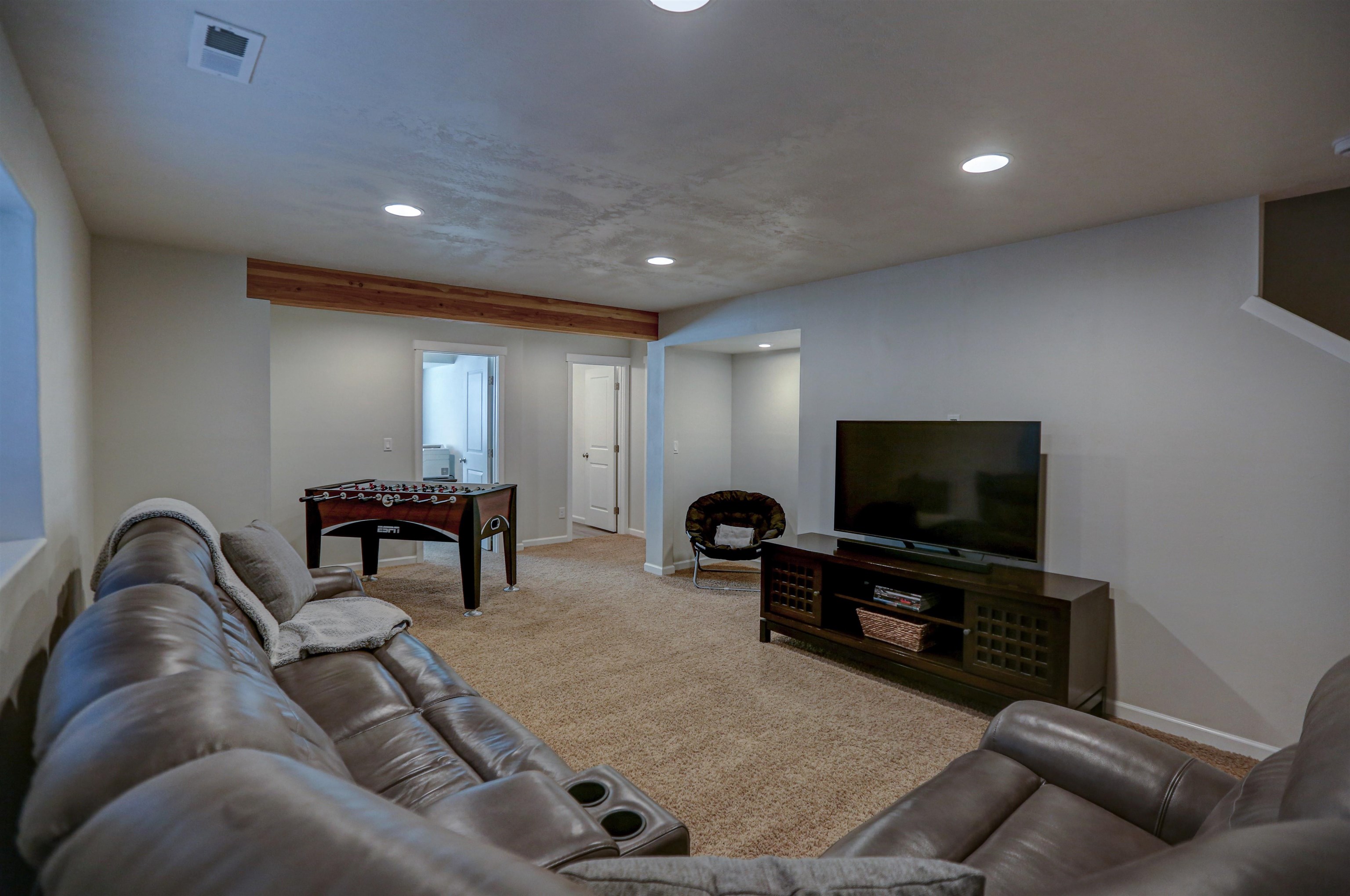 1880 N Winchester St - Photo 36