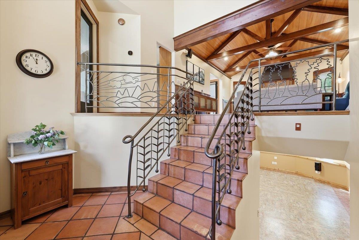 17510 E Montgomery Ave - Photo 2