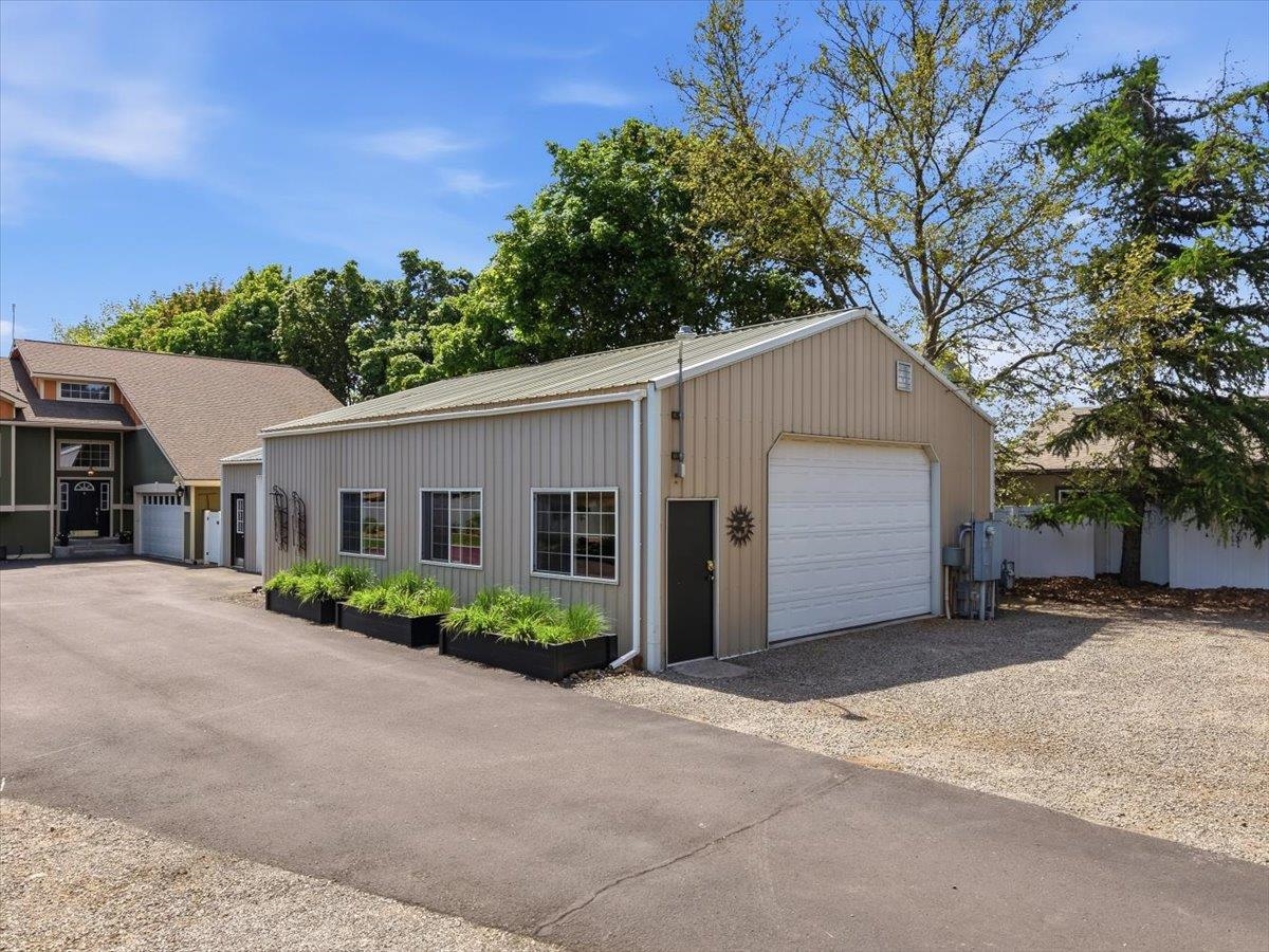 17510 E Montgomery Ave - Photo 46