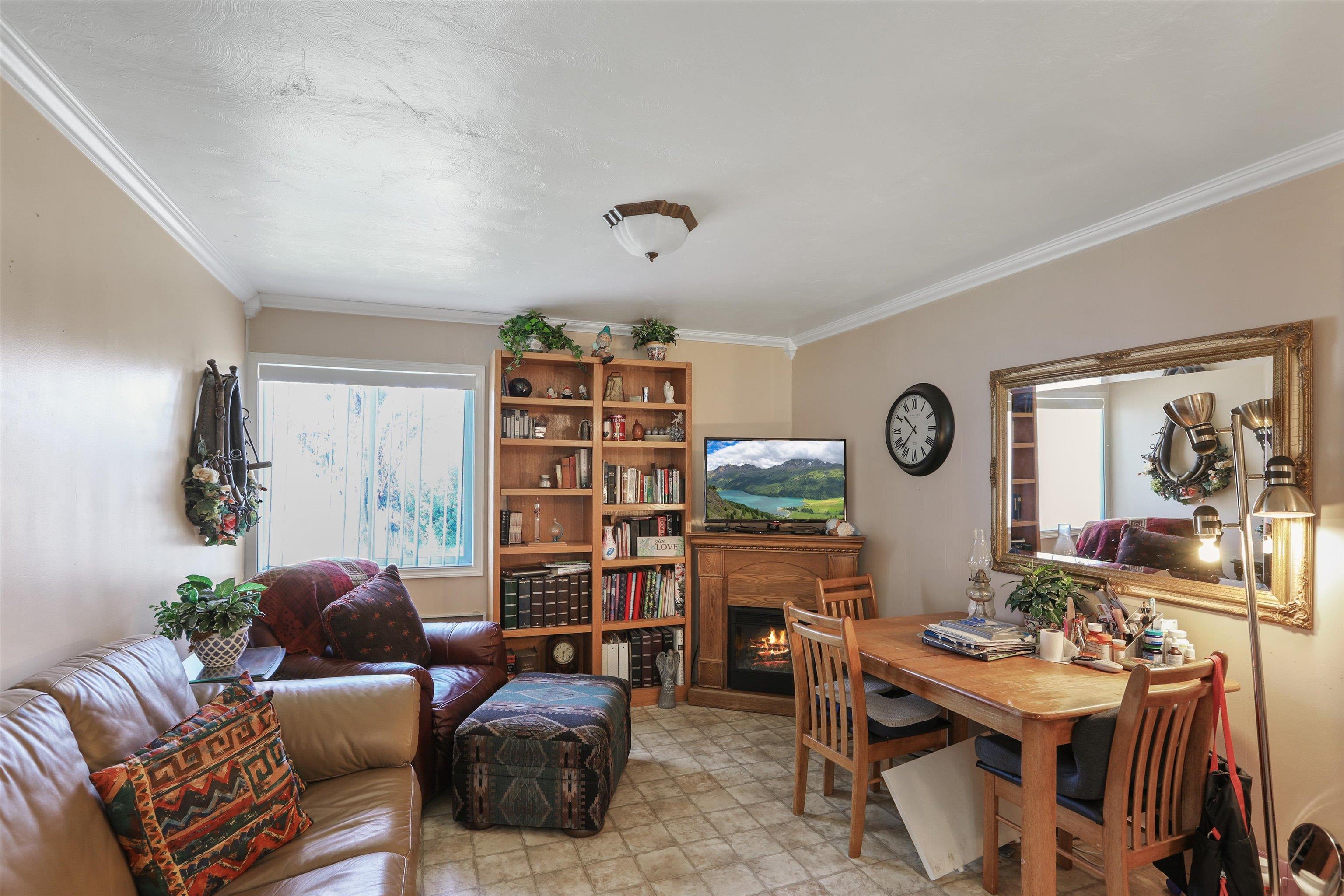 230 E 3rd St - Photo 3