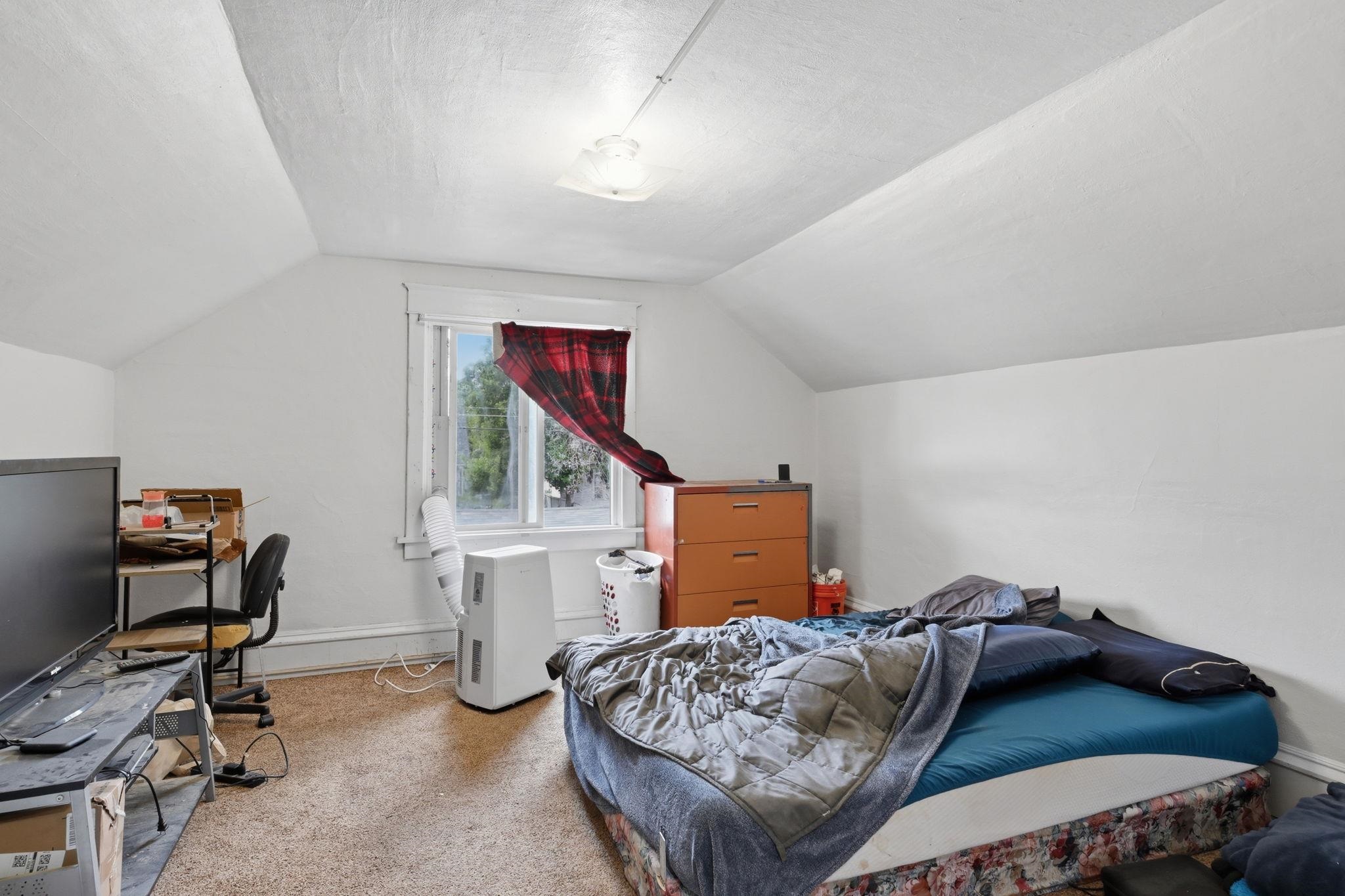 1018 W Grace Ave - Photo 17