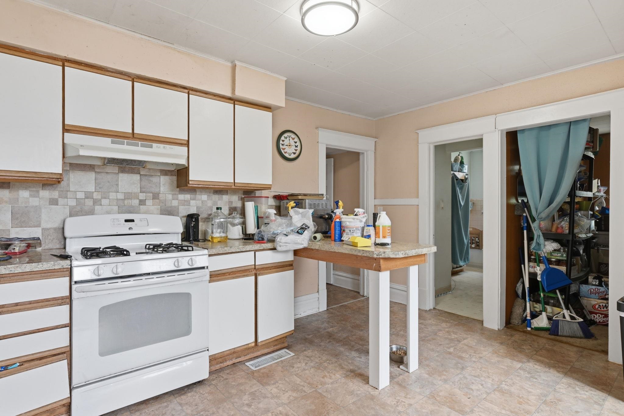 1018 W Grace Ave - Photo 6