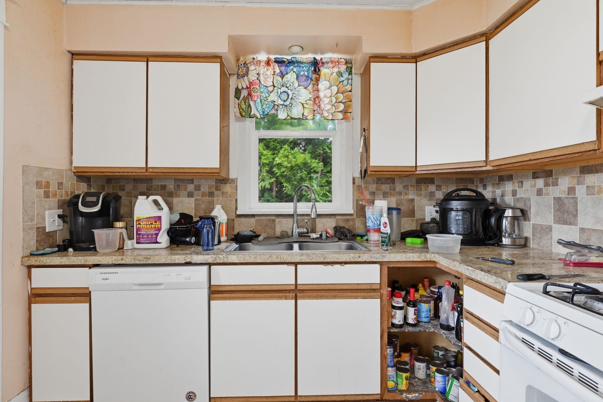 1018 W Grace Ave - Photo 9