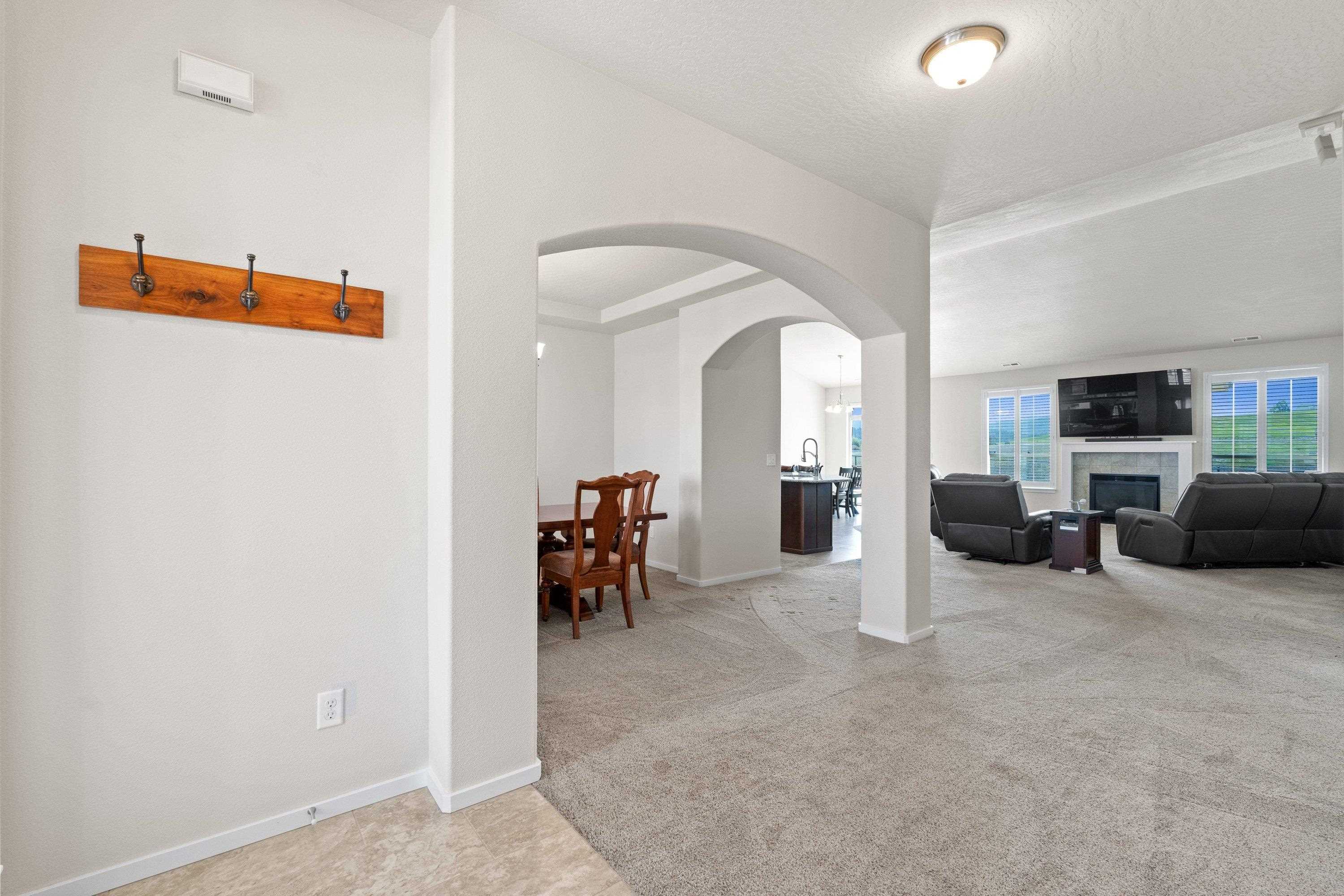 19016 E 15th Ave - Photo 11