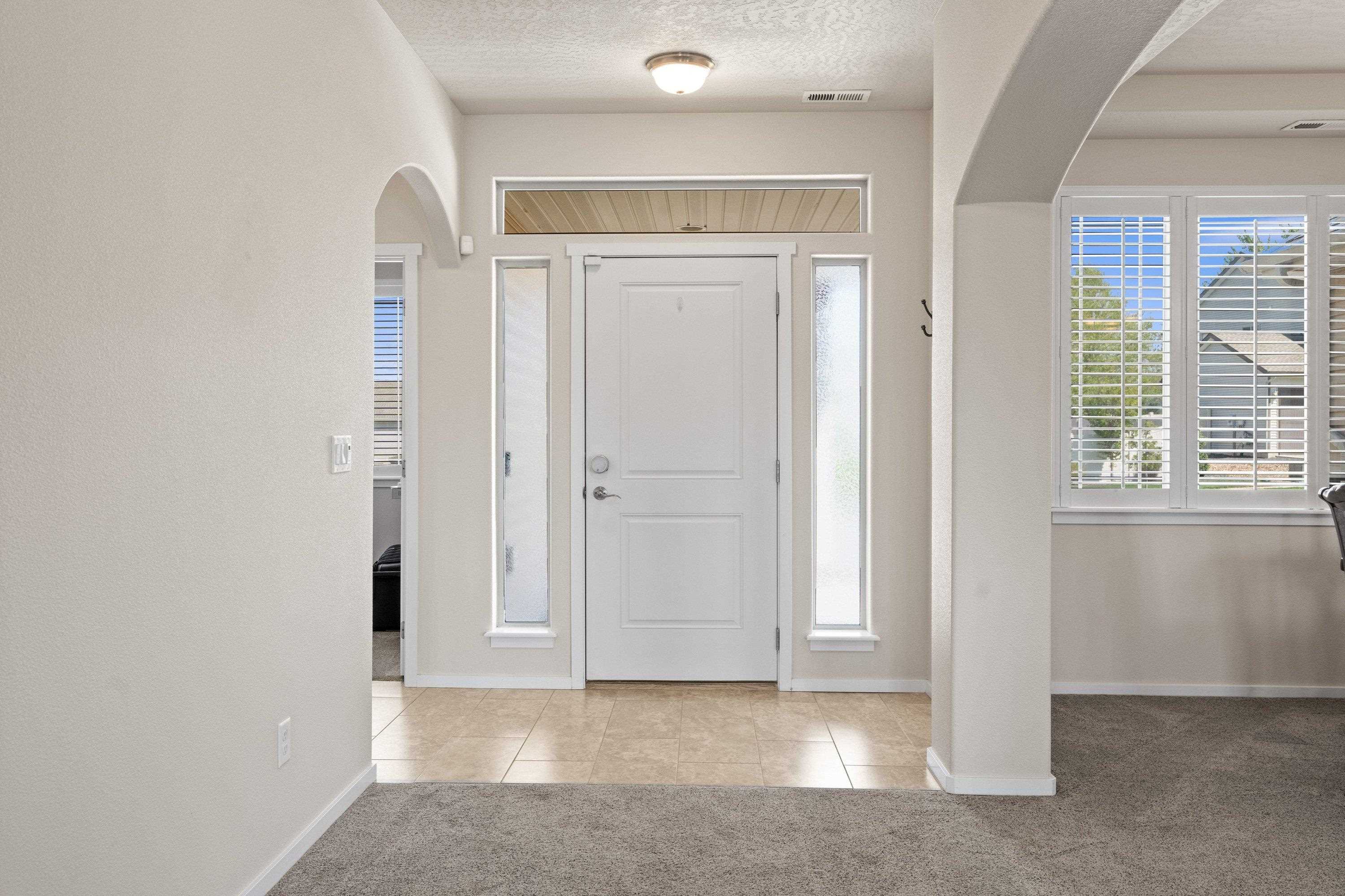 19016 E 15th Ave - Photo 12