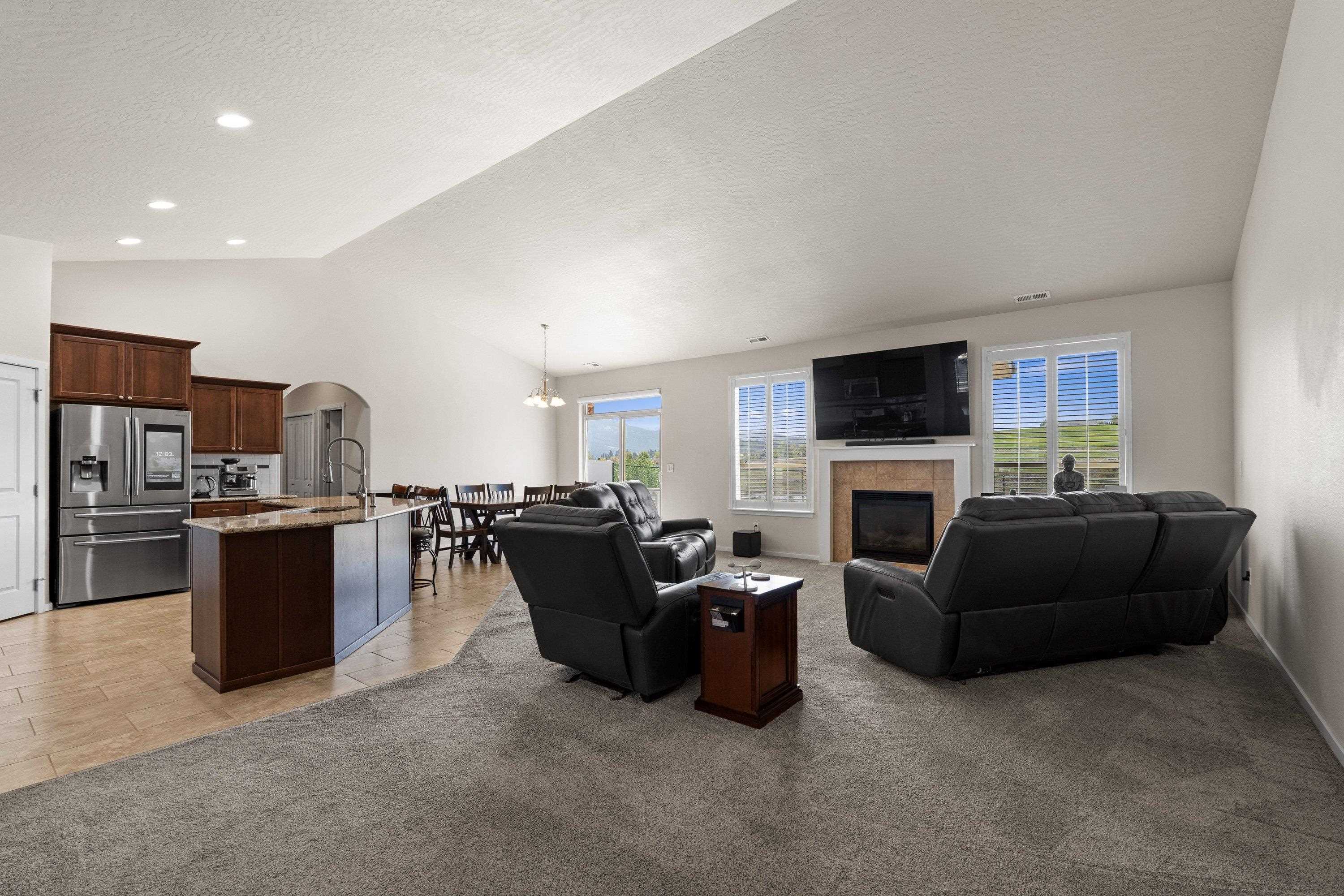 19016 E 15th Ave - Photo 19