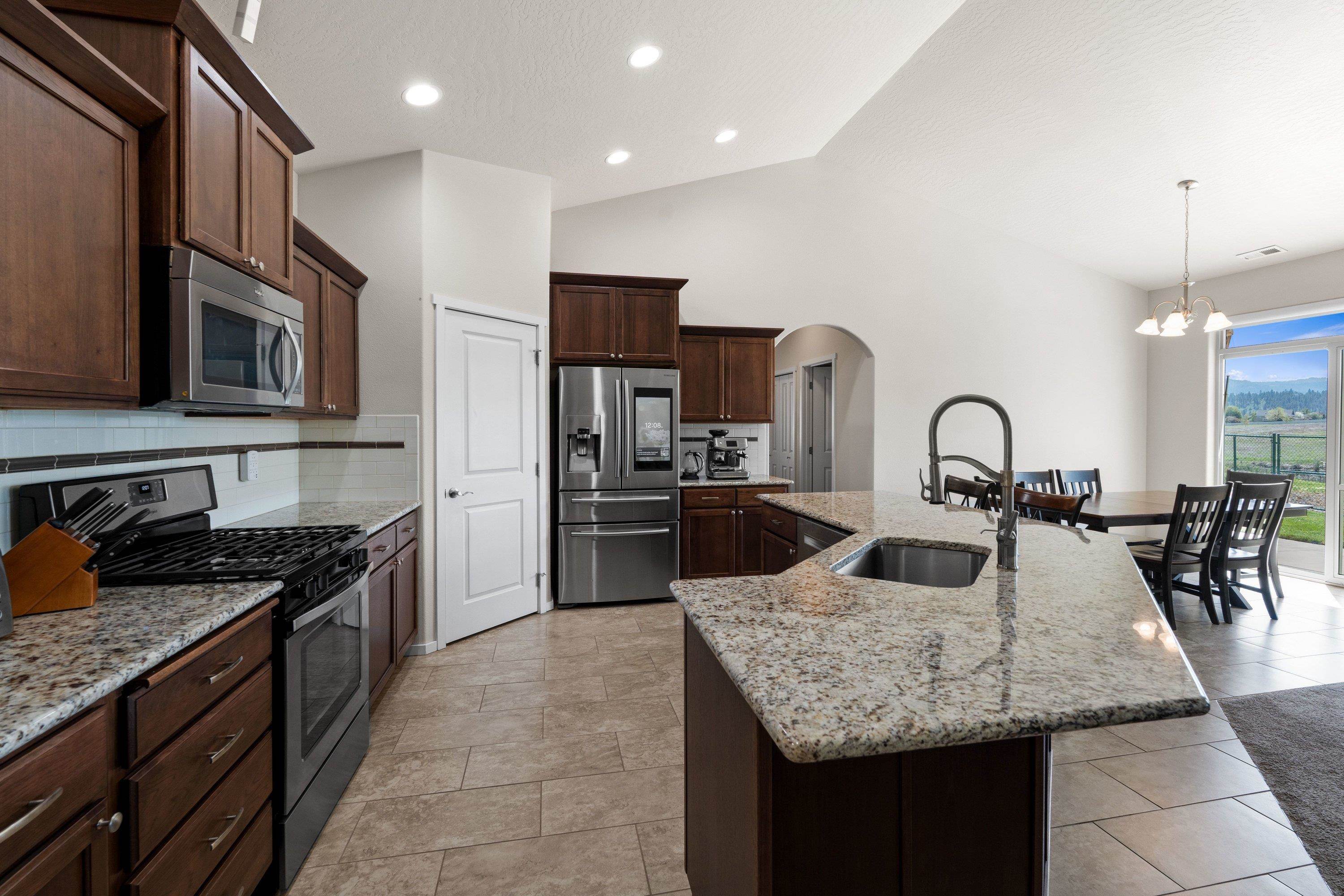 19016 E 15th Ave - Photo 25