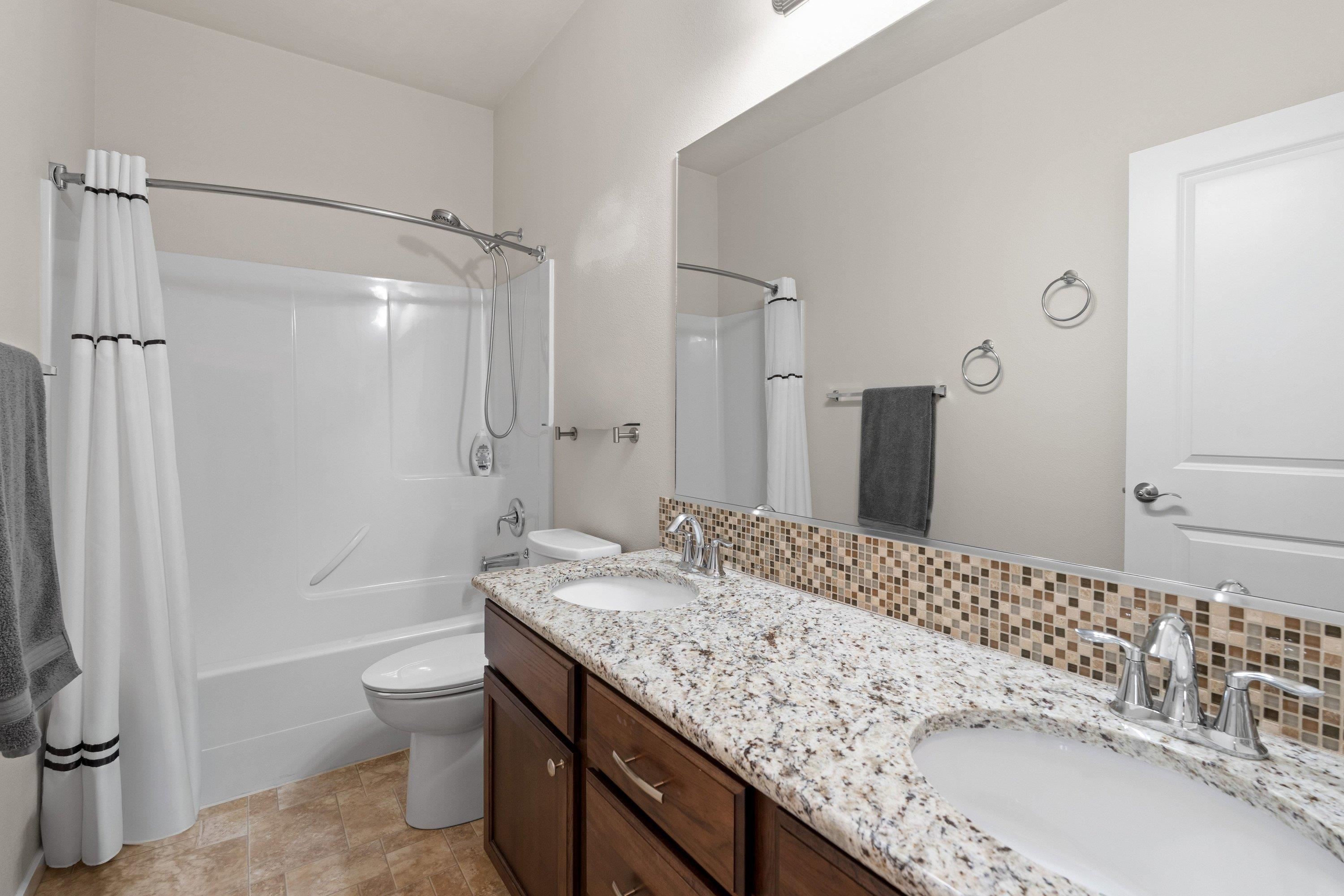19016 E 15th Ave - Photo 27